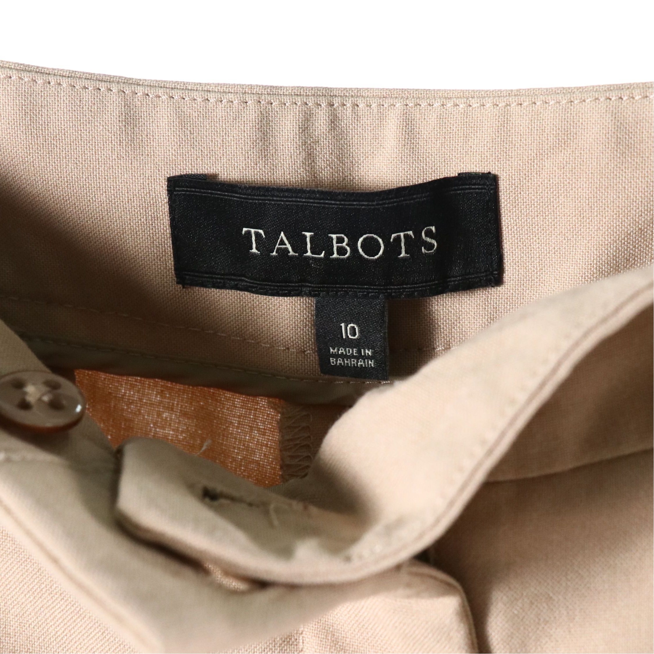 Animal Printed Fall Capsule Wardrobe with Cashmere Sweaters, Wool Skirt & More