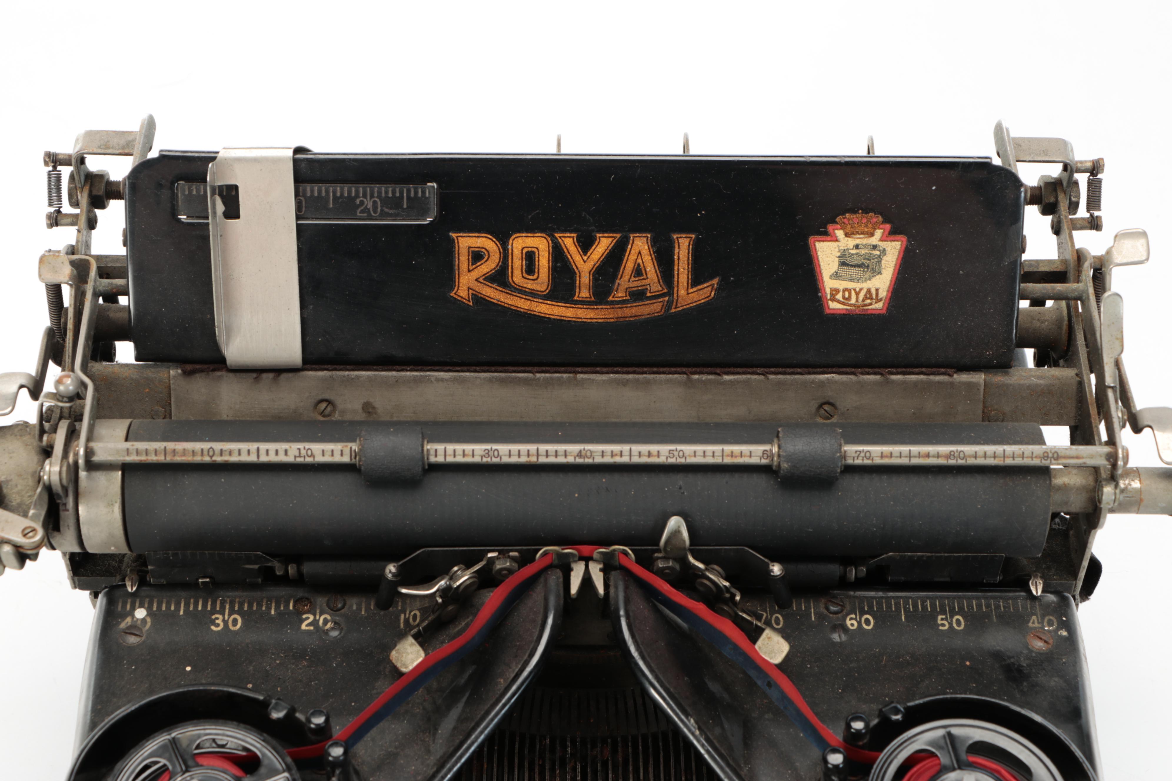 Royal Classic Metal Manual Typewriter