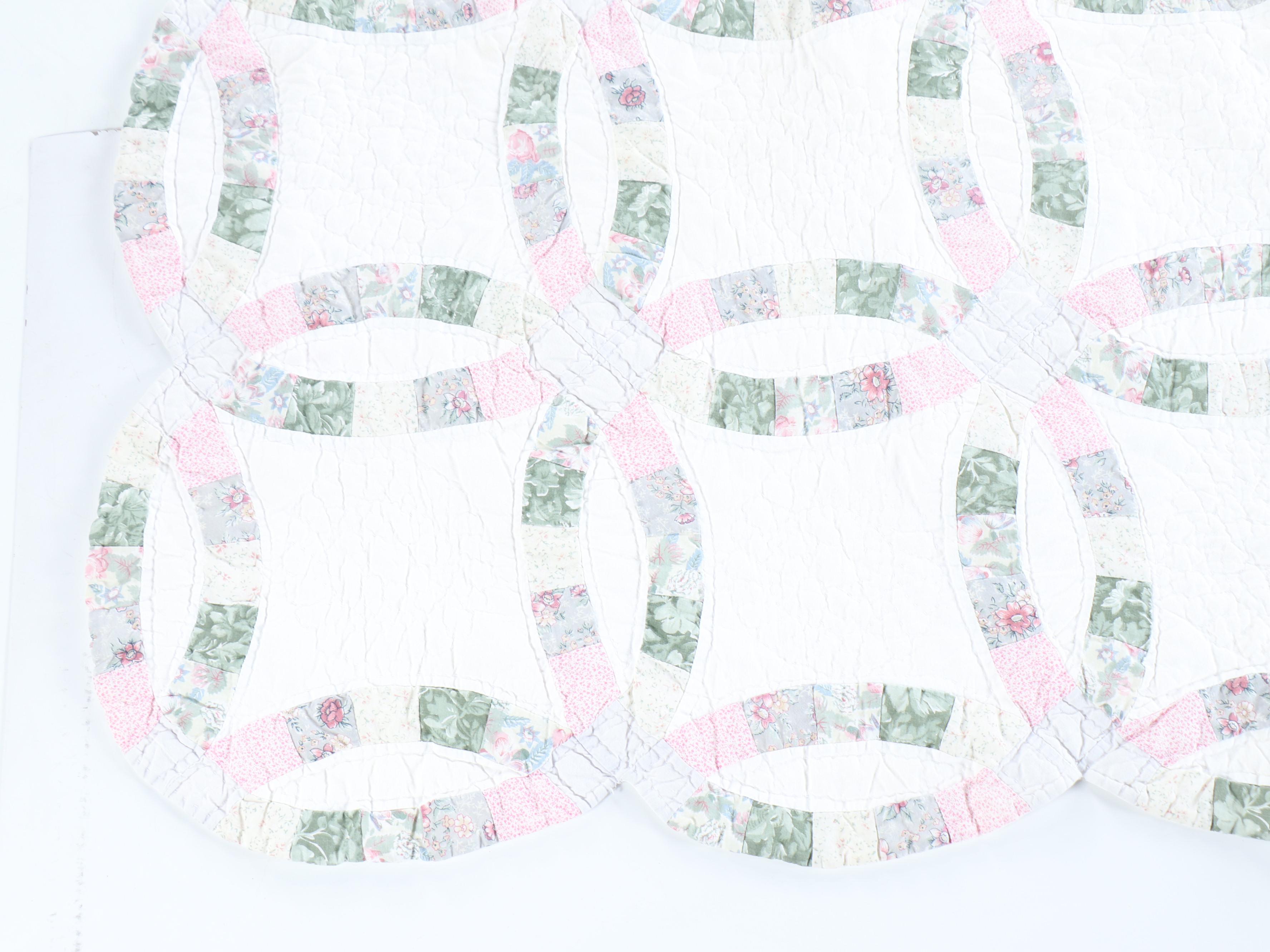 Double Wedding Ring Cotton Quilt with Cabin Style Hanging Quilt