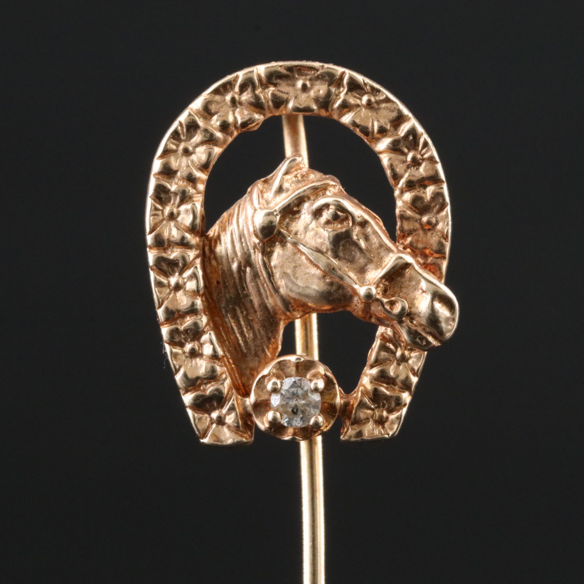 10K 0.04 CT Diamond Accented Horse and Horseshoe Stick Pin