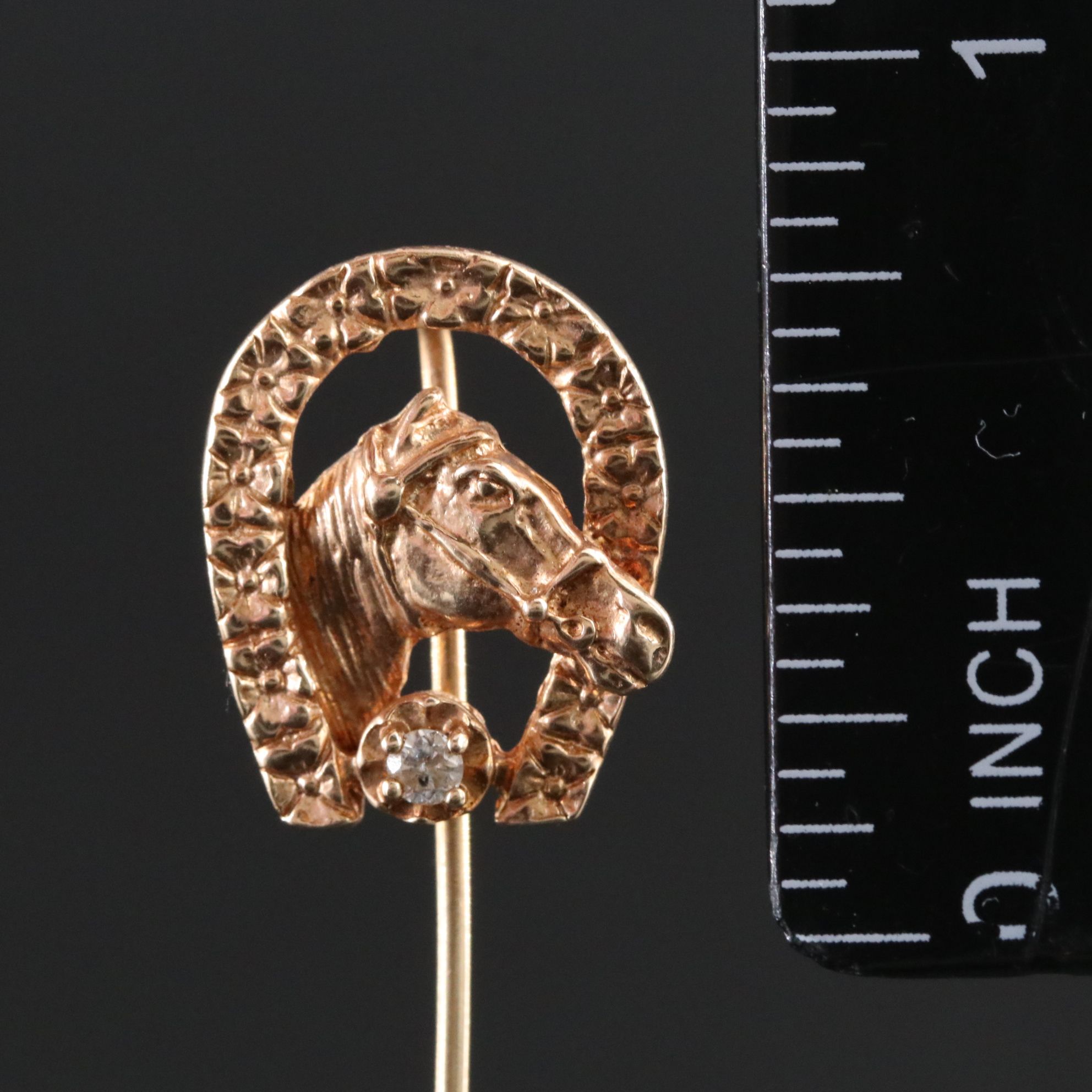 10K 0.04 CT Diamond Accented Horse and Horseshoe Stick Pin