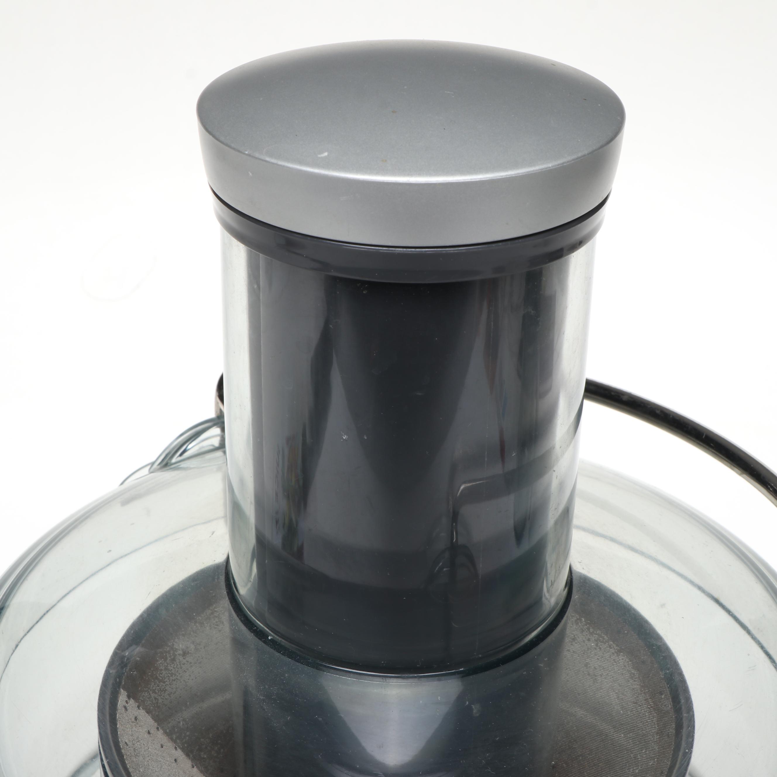 Breville Model BJE200XL Juice Fountain Juicer and Accessories