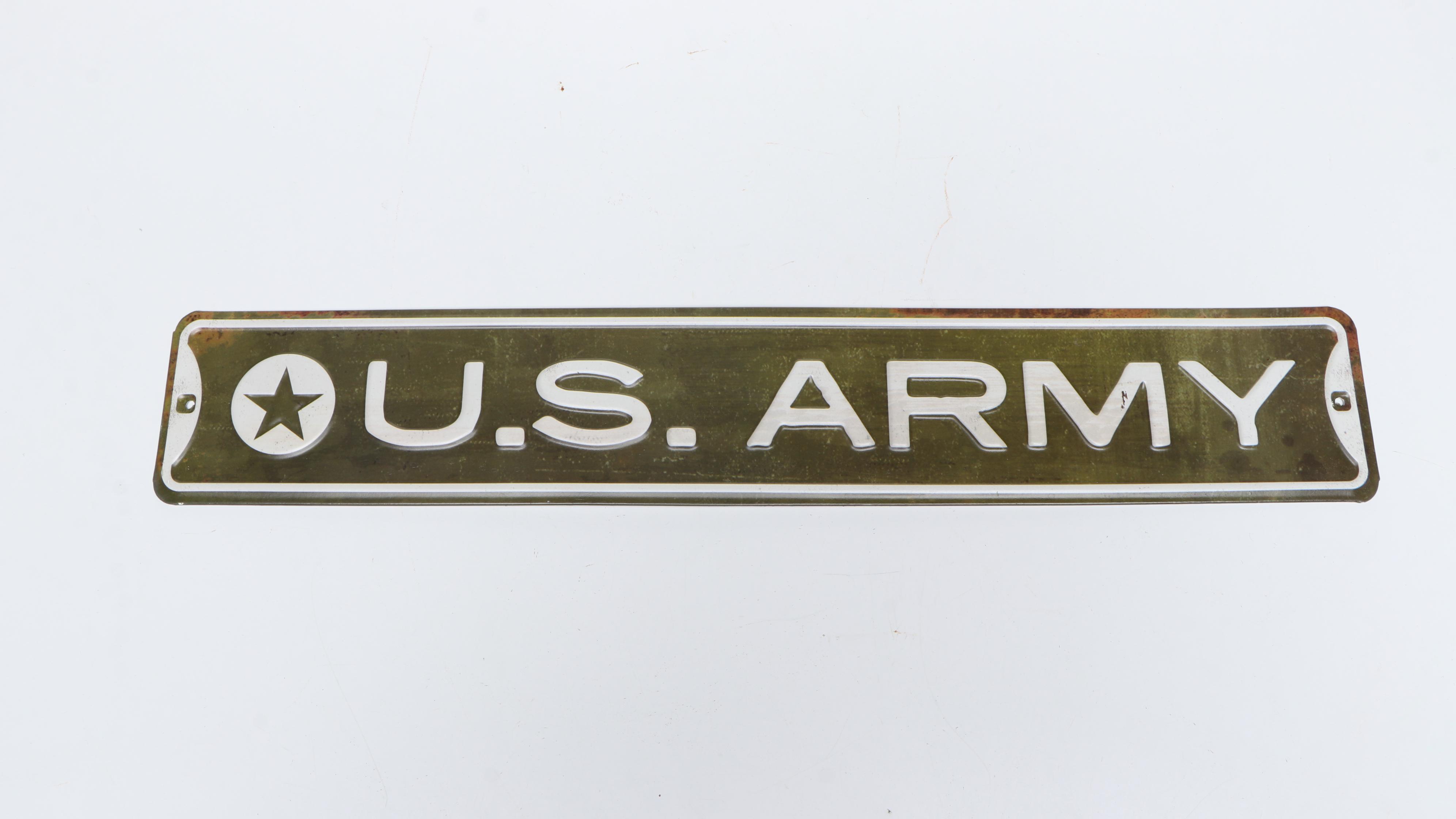 Anthropologie Jewelry Box, New Yorker Puzzle, and More Indoor and Outdoor Décor