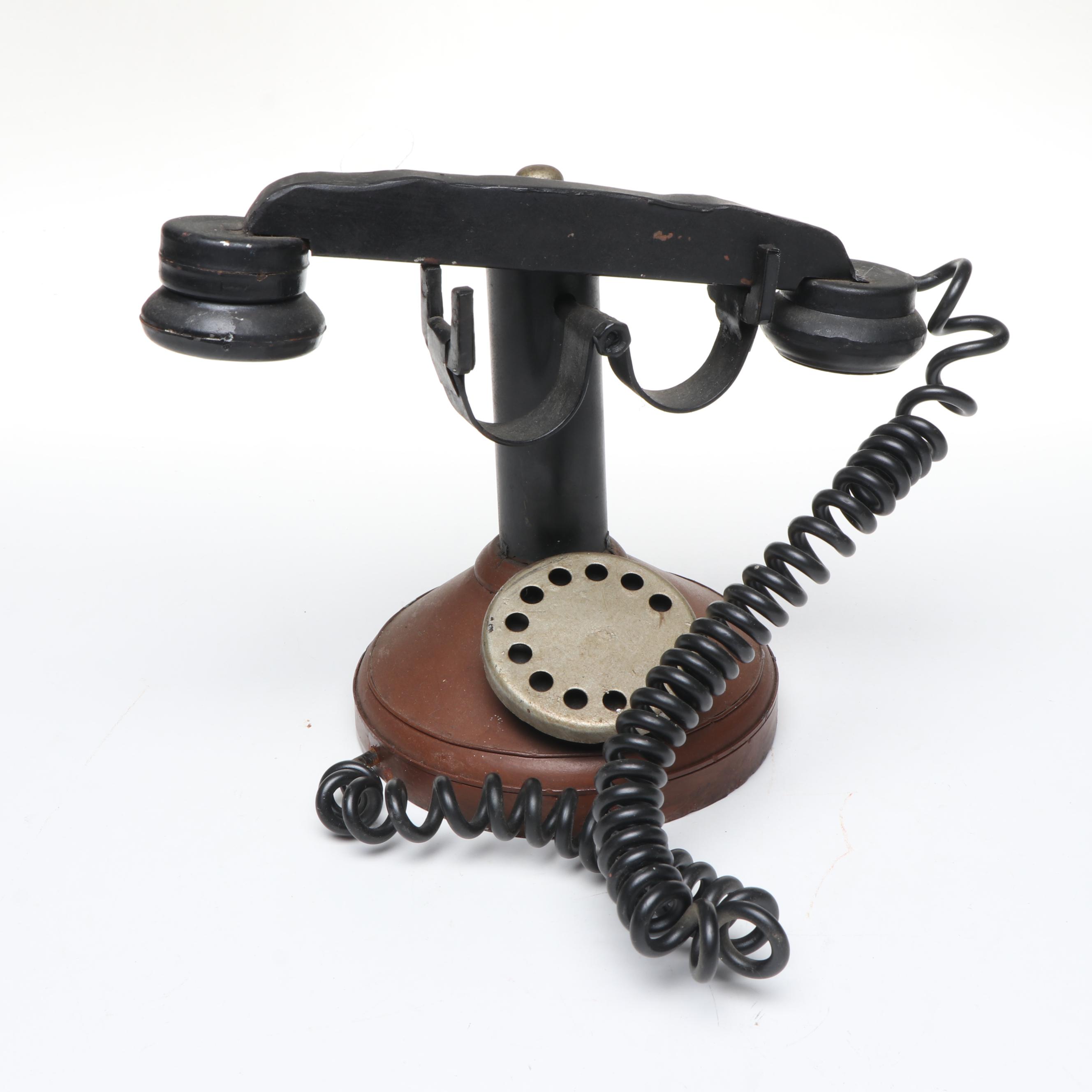 Anthropologie Jewelry Box, New Yorker Puzzle, and More Indoor and Outdoor Décor