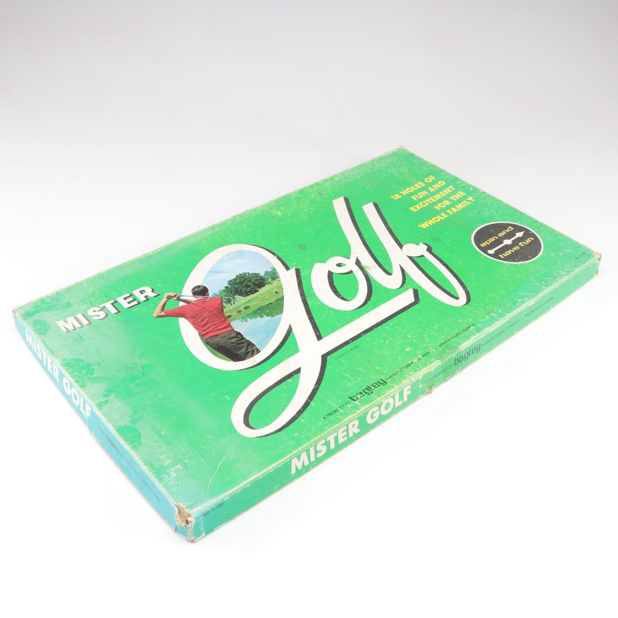 "Country Club" and Other Golf Board Game Collections