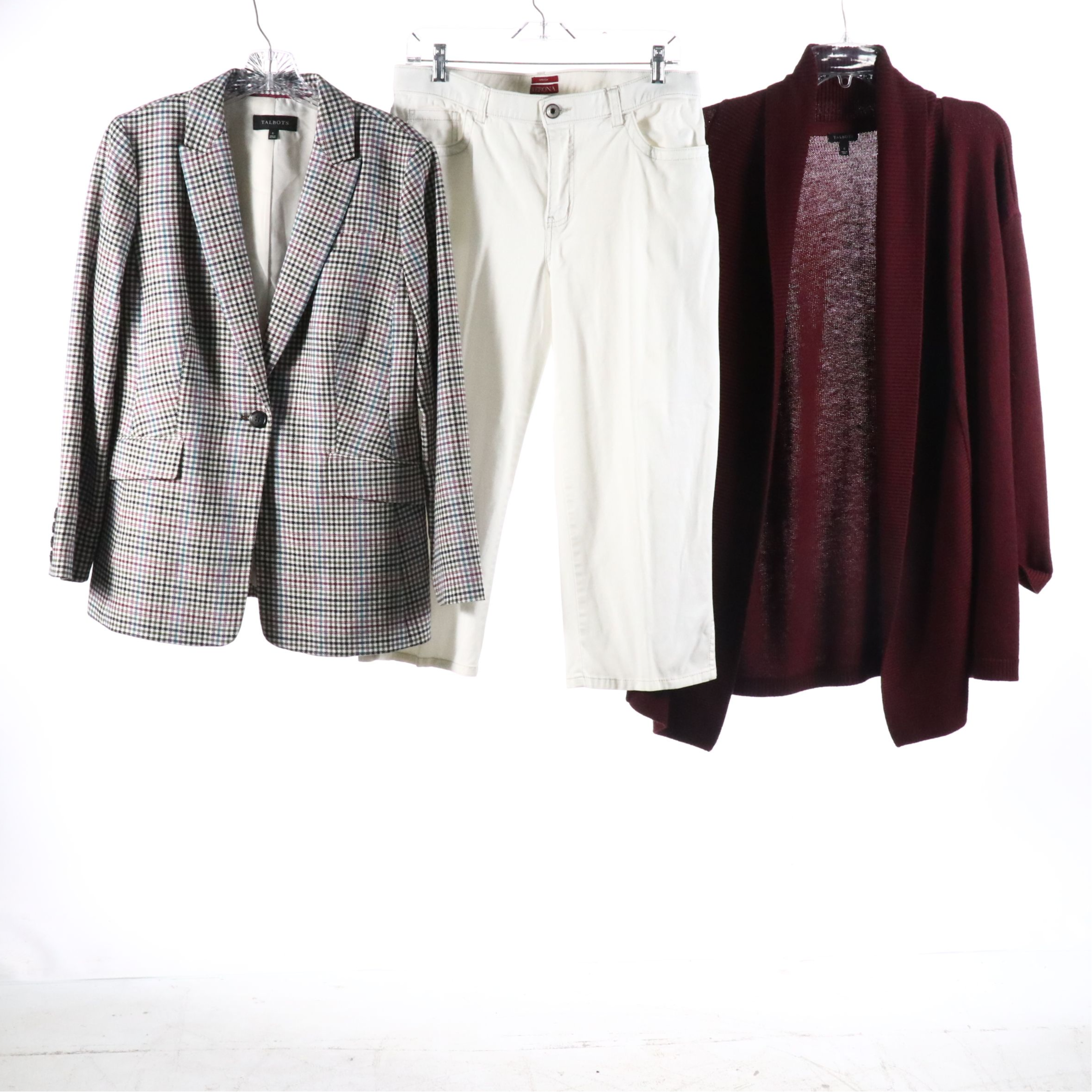 Casual Magenta Capsule Collection with Bags, Belts and Leather Pumps