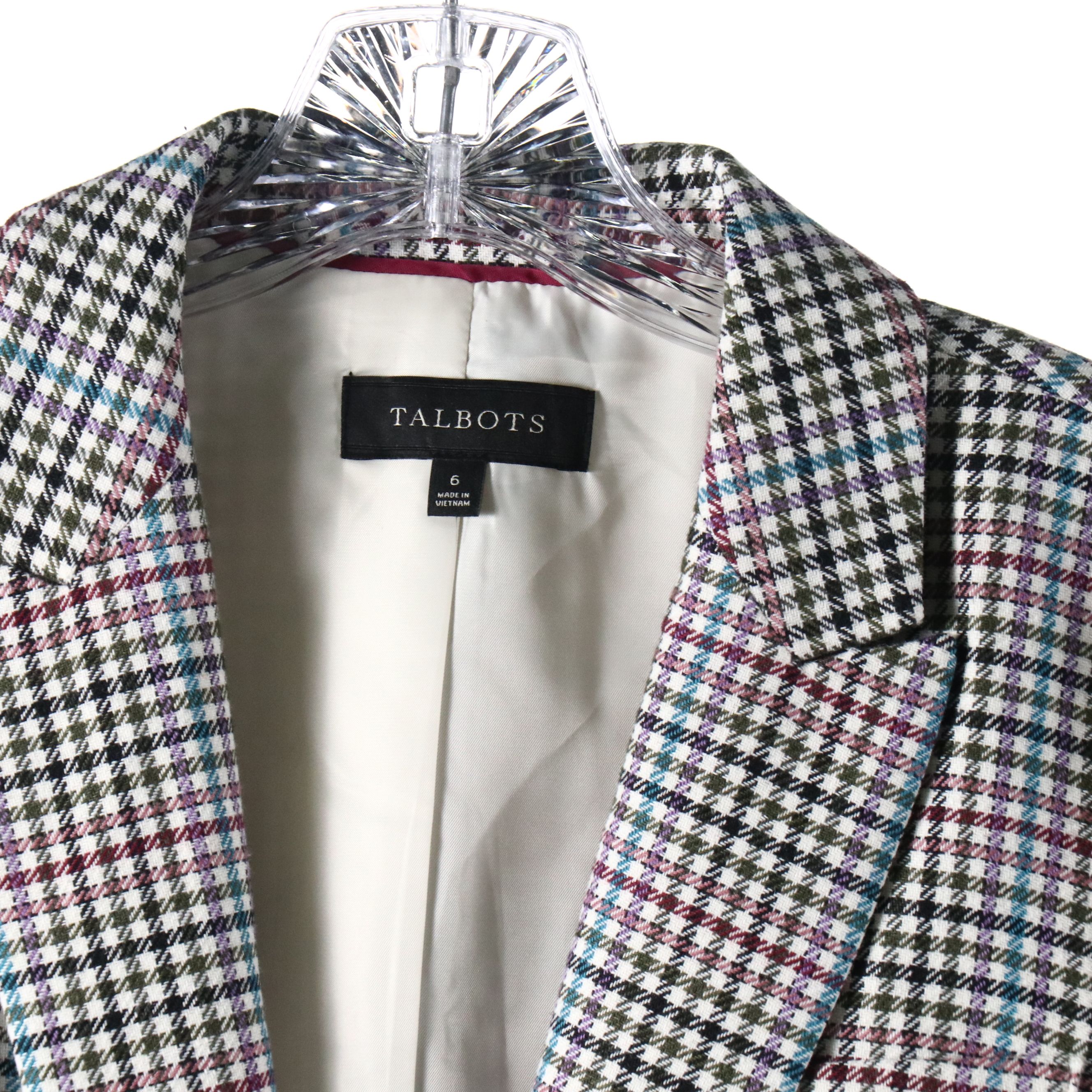 Casual Magenta Capsule Collection with Bags, Belts and Leather Pumps