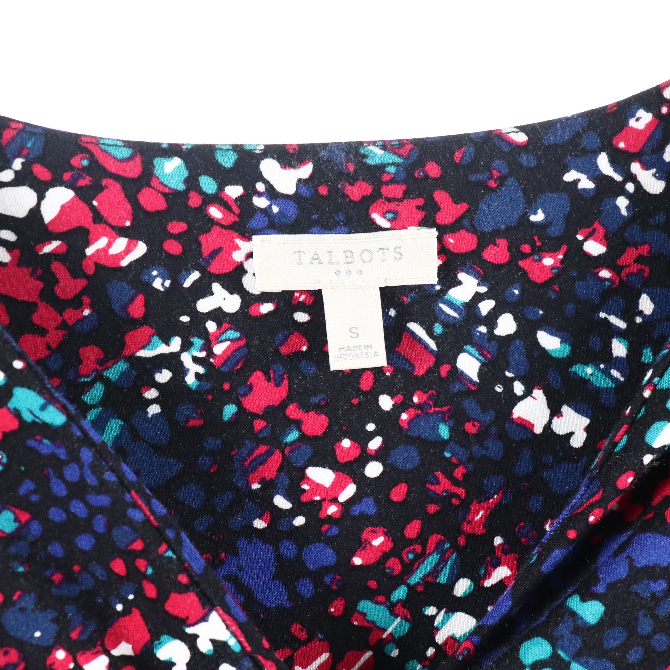 Casual Magenta Capsule Collection with Bags, Belts and Leather Pumps