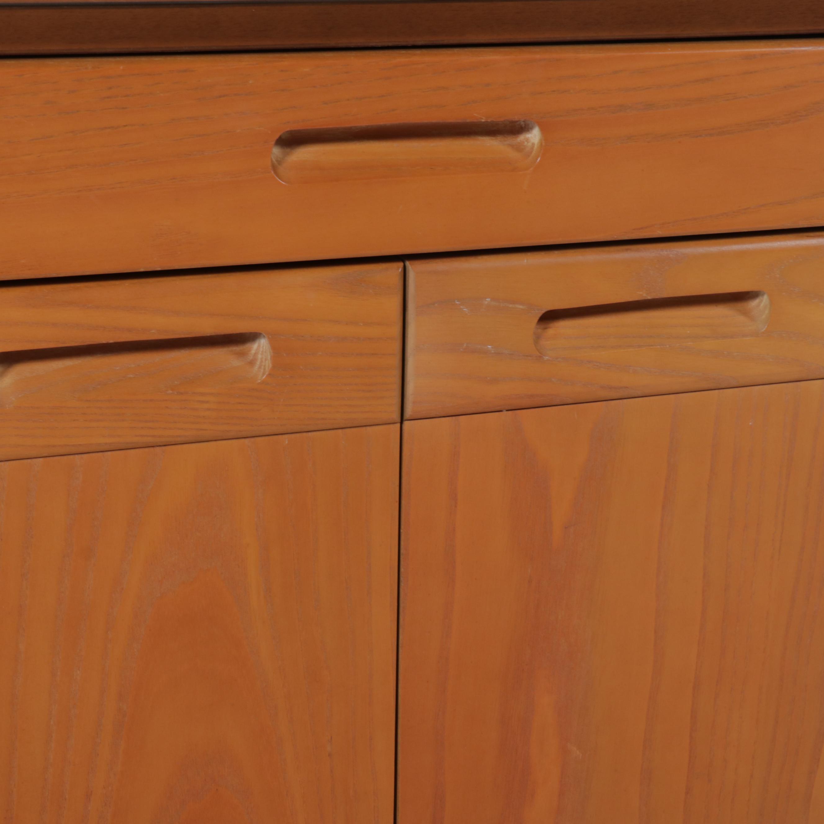 Thomasville Modernist Oak Flip-Top Server