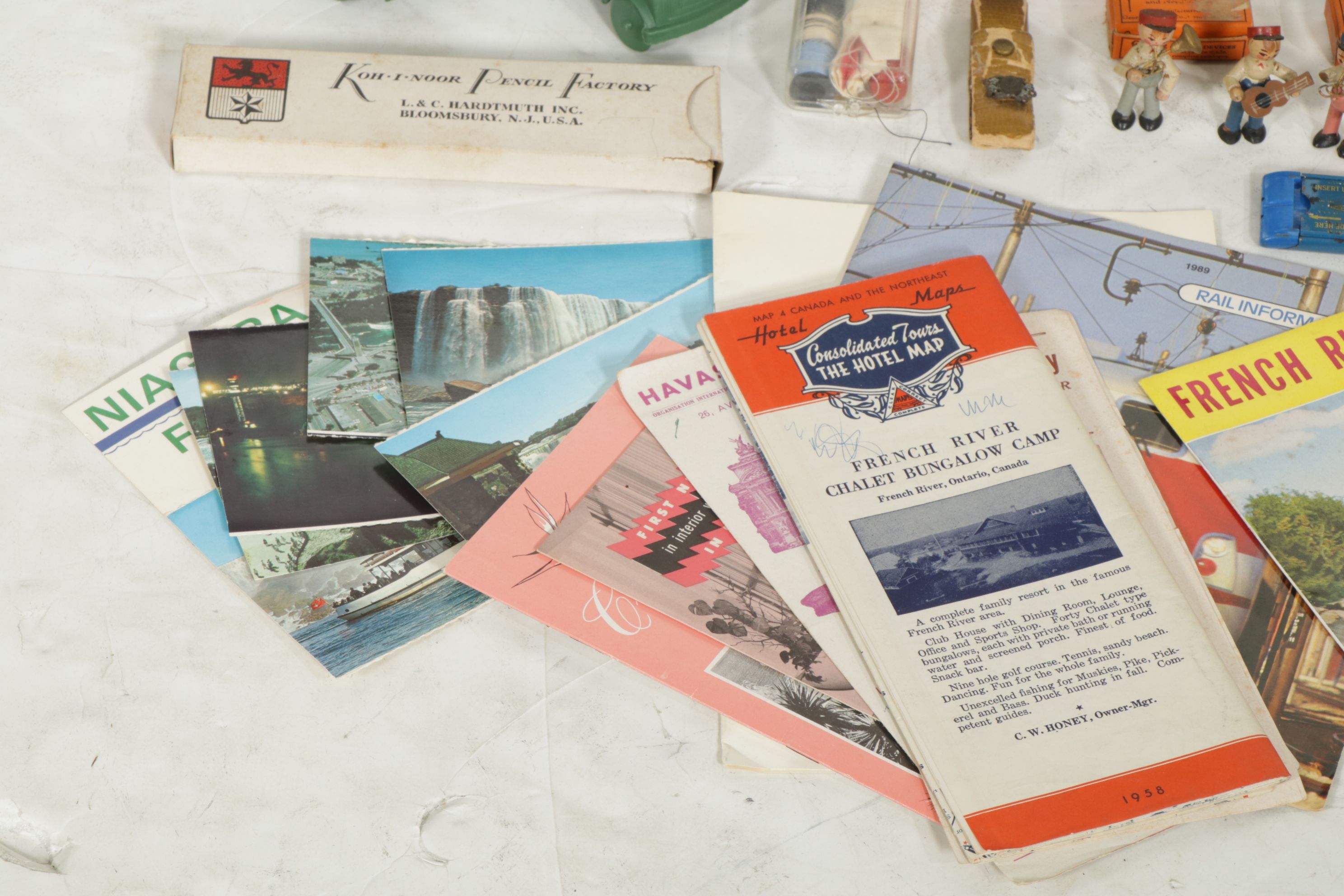 Indy Motor Speedway Seat Cushion with Niagara Falls Post Cards and More Ephemera