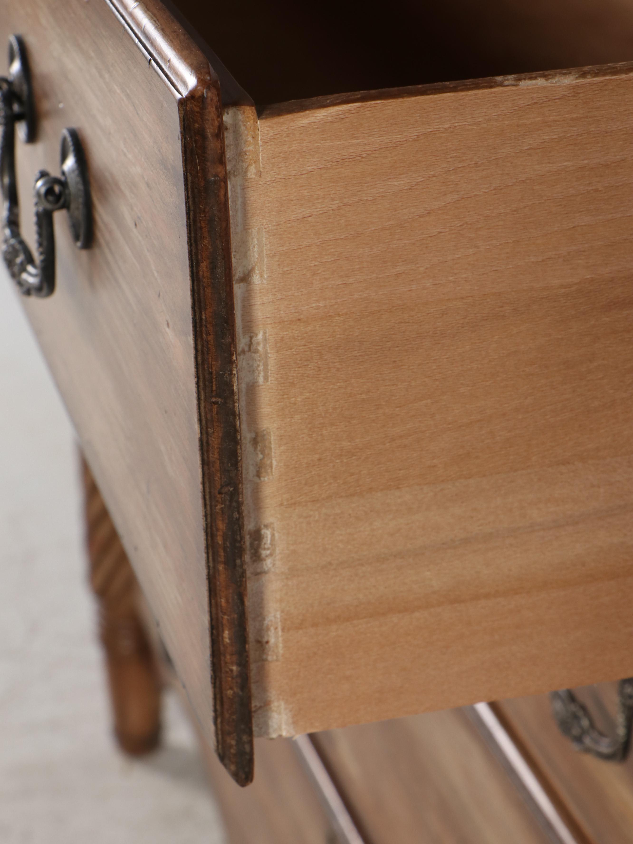 Drexel-Heritage "Cambridge Cherry" Chest of Drawers