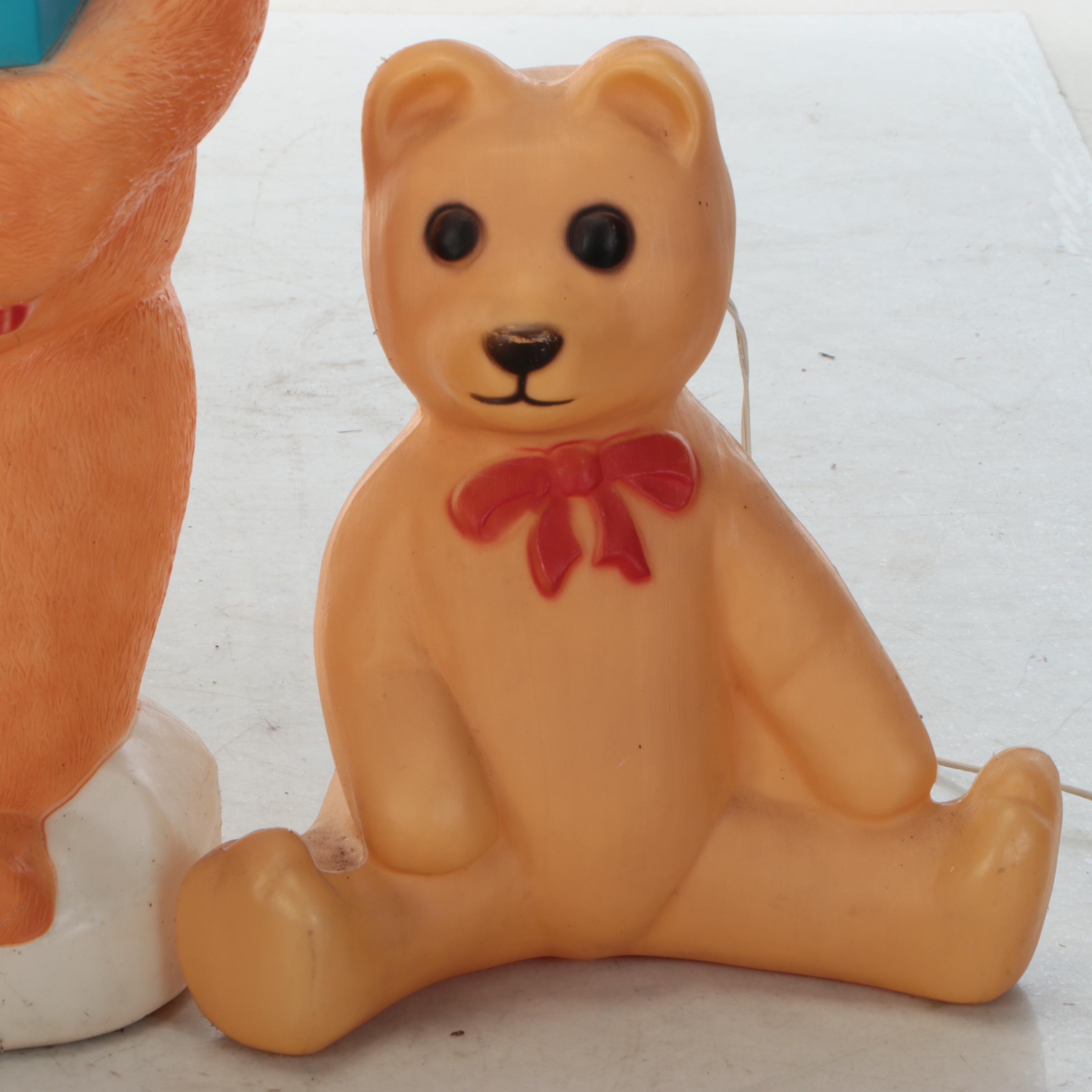 Light-Up Christmas Yard Décor Figures