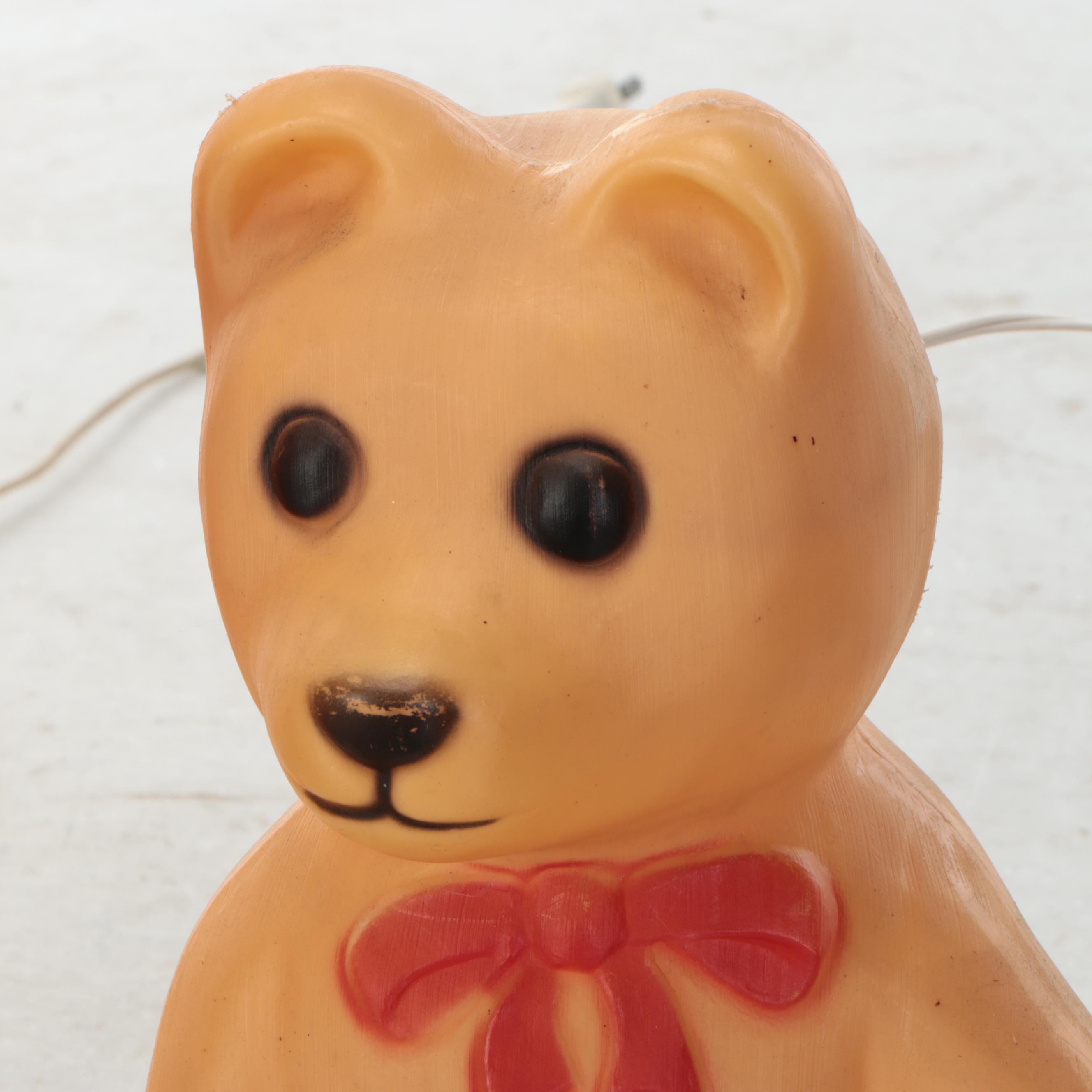 Light-Up Christmas Yard Décor Figures