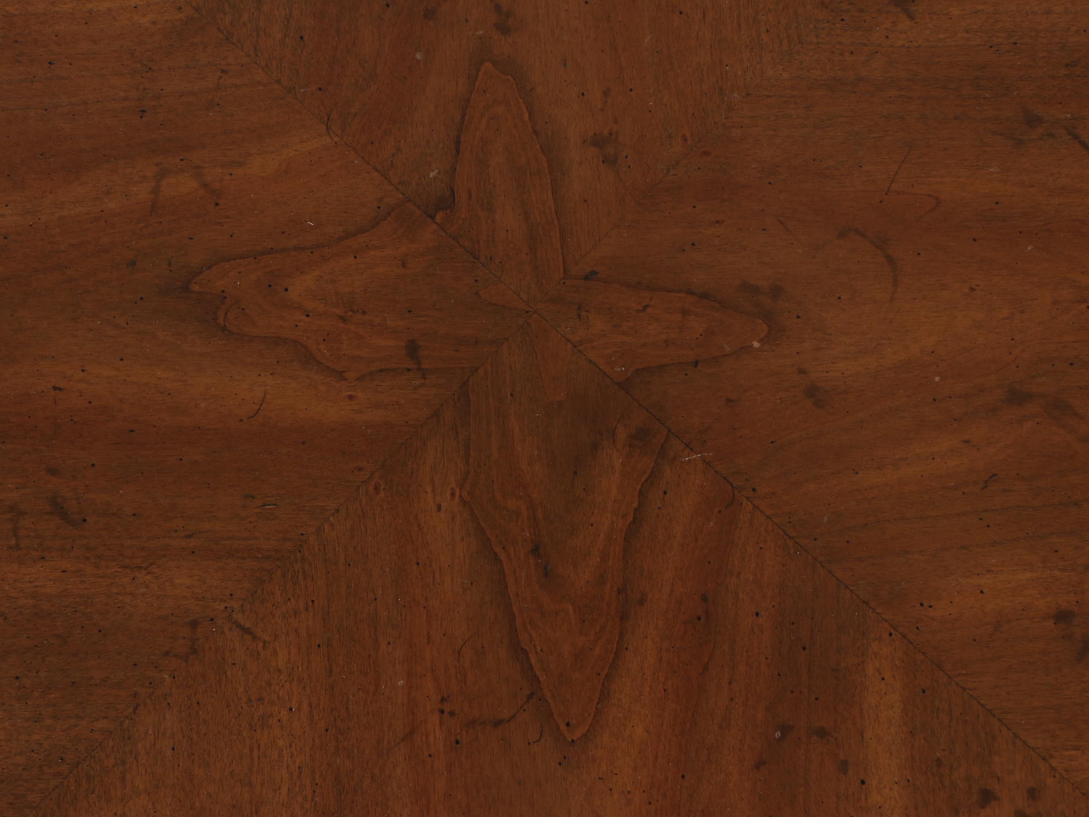 Pair of Heritage Furniture Neoclassical Style Pedestal Side Tables