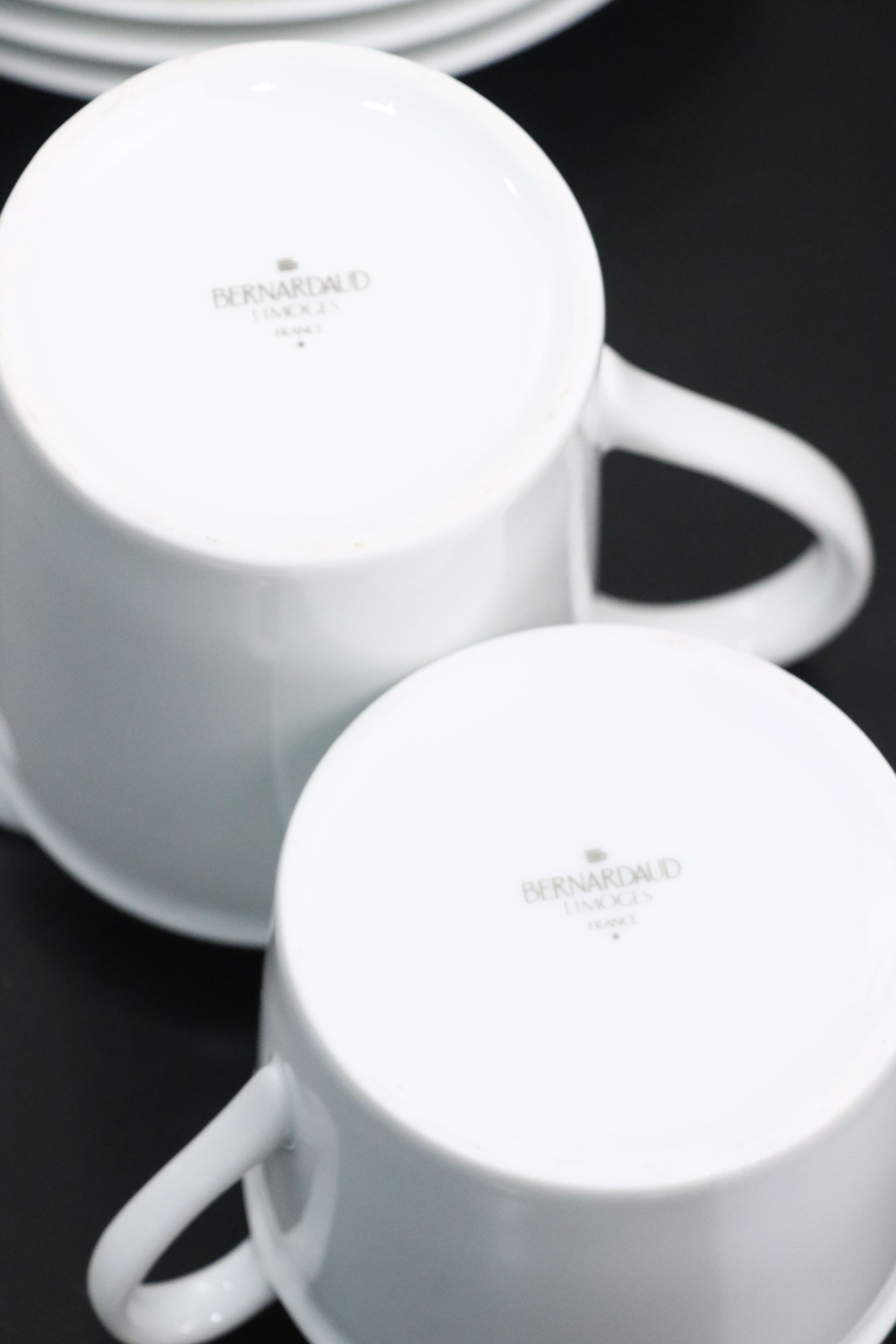 Bernardaud "Phoebe" Porcelain Dinnerware, Late 20th / Early 21st Century