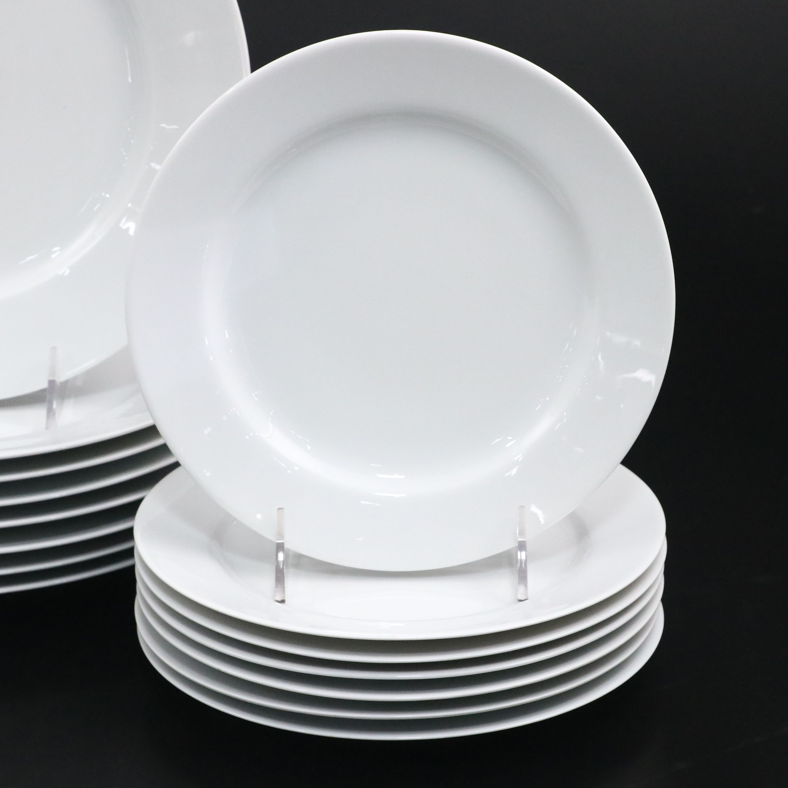Bernardaud "Phoebe" Porcelain Dinnerware, Late 20th / Early 21st Century