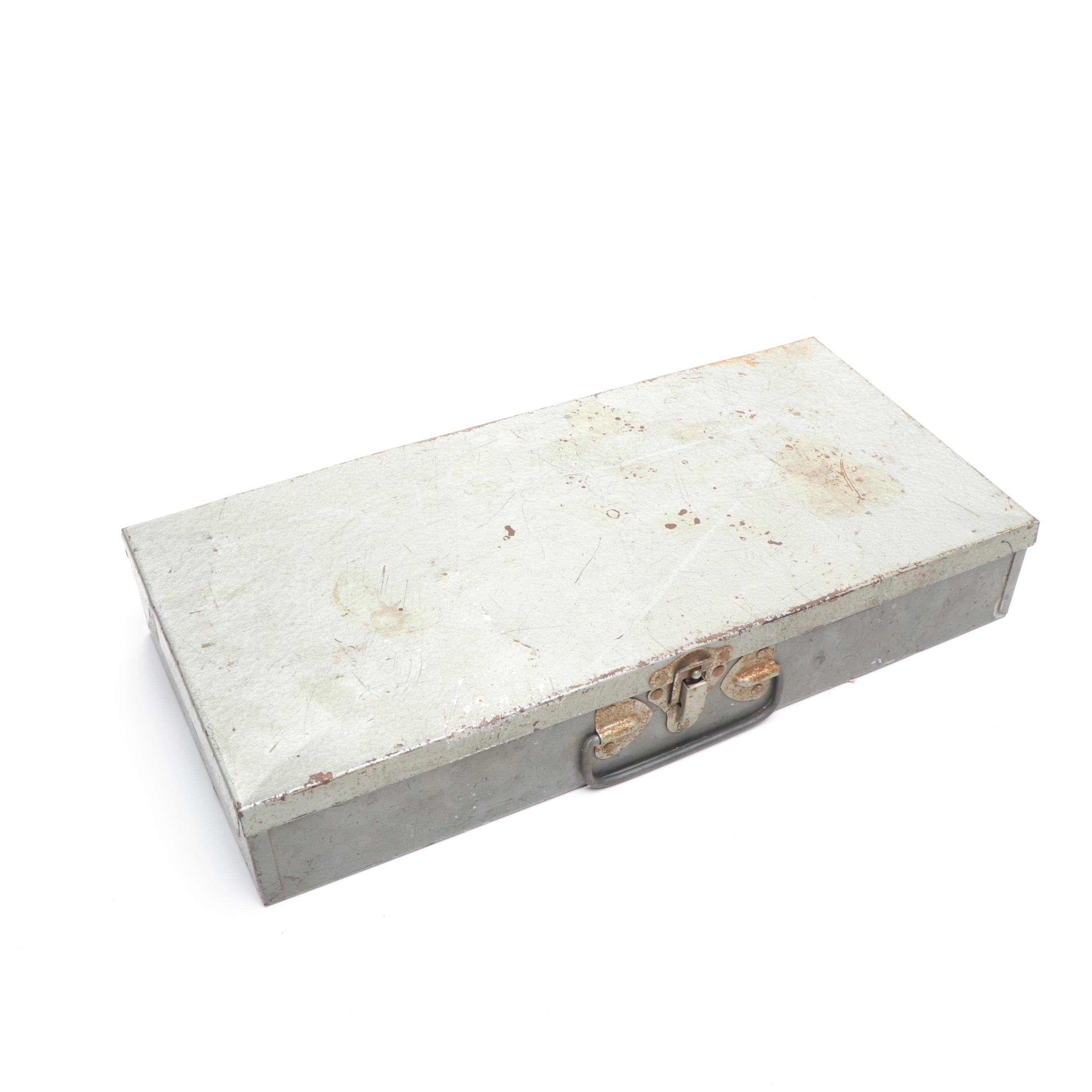 Assortment of Vintage Cast Iron and Metal Toy Soldiers