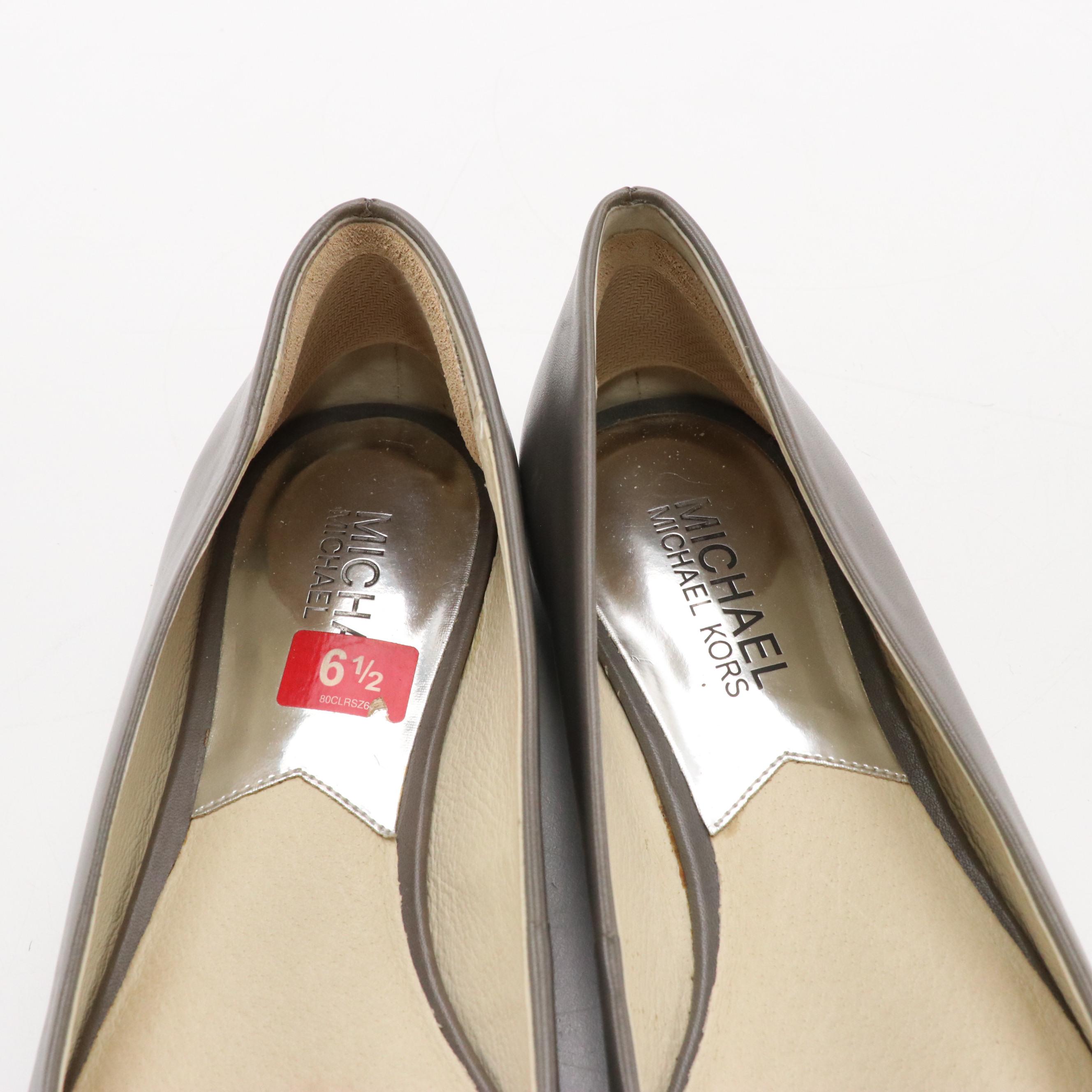 MIchael Kors Logo Flats in Grey/Black Leather and Dark Green Suede