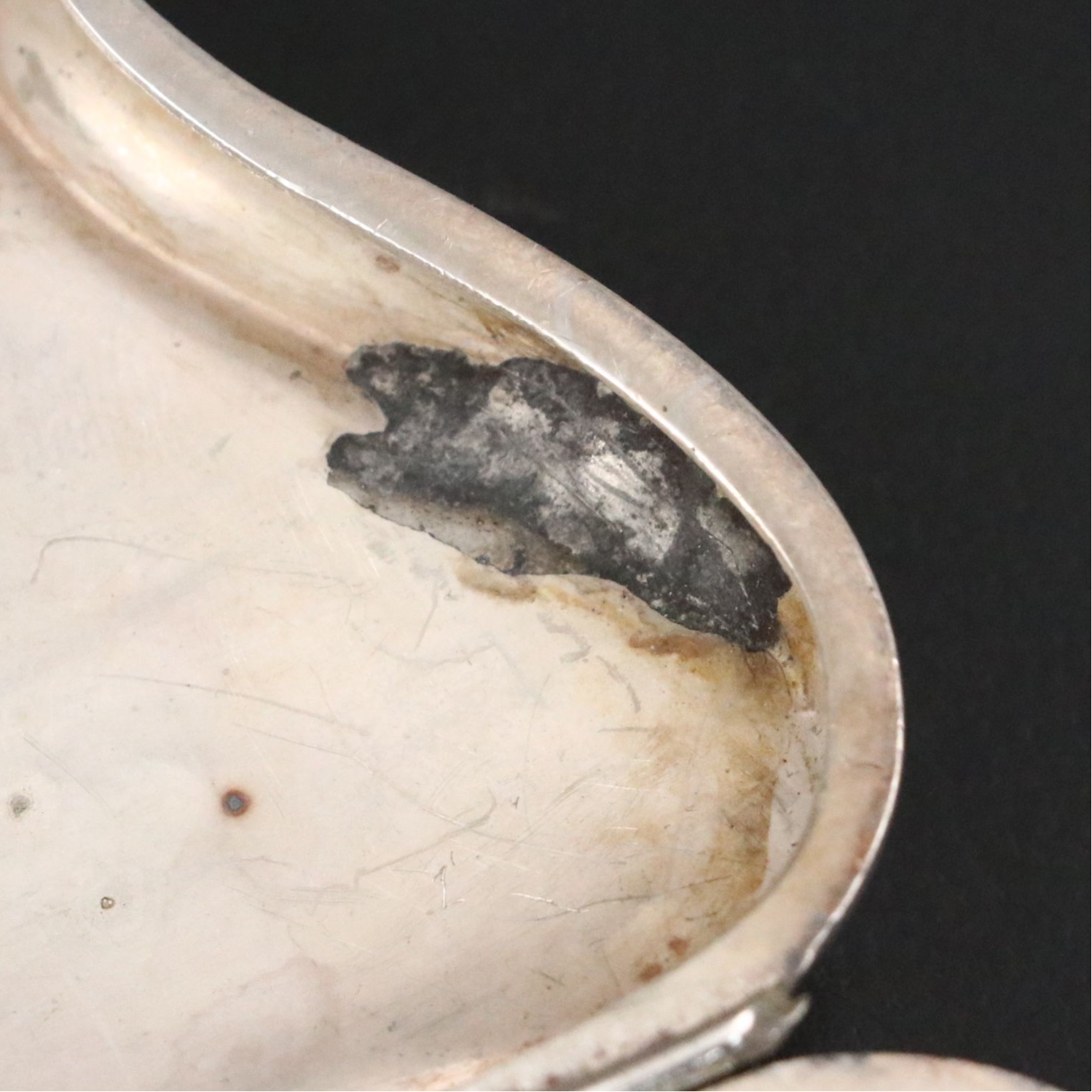 Davis Moss & Co. English Sterling Silver Engraved Coin Purse, 1911