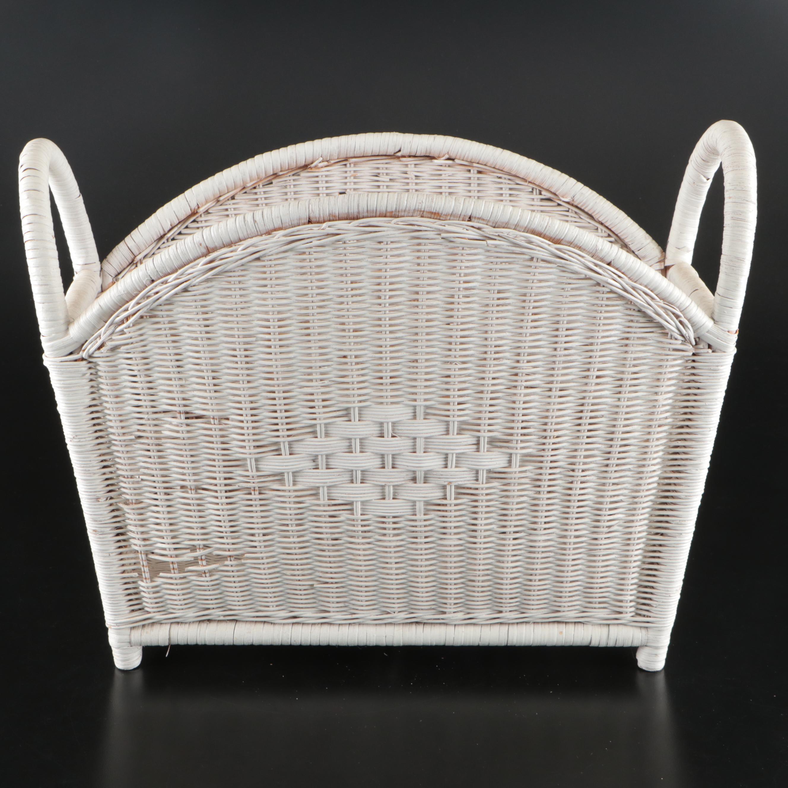 Mud-Century Style White-Painted Wicker Table Lamp and Magazine Rack