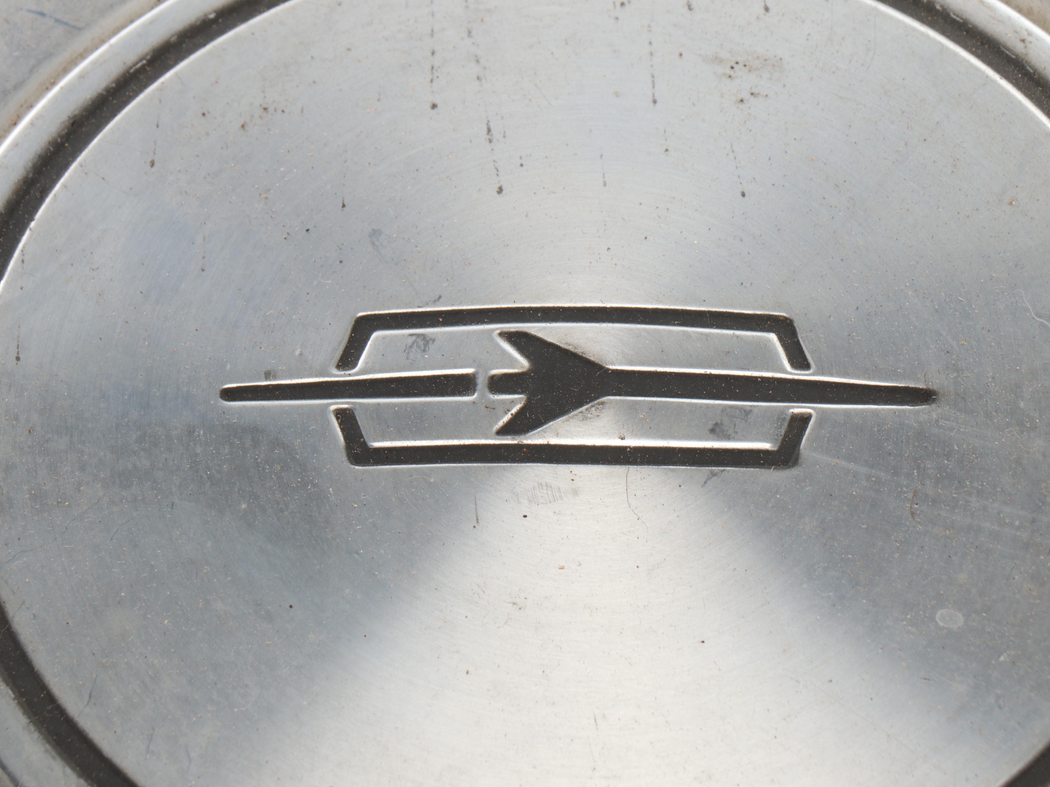 Oldsmobile, Chevrolet, and Other Metal Tire Hubcaps