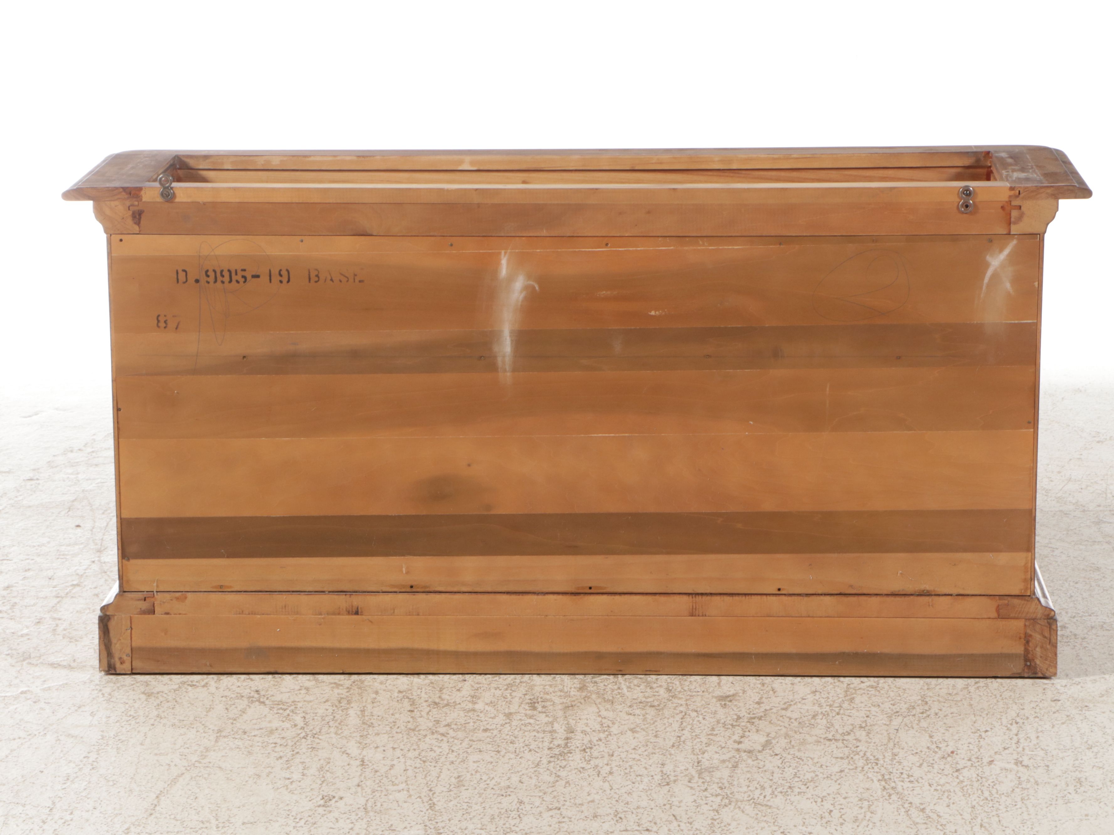 Thomasville "Chateau Collection" Oak China Cabinet, Late 20th Century