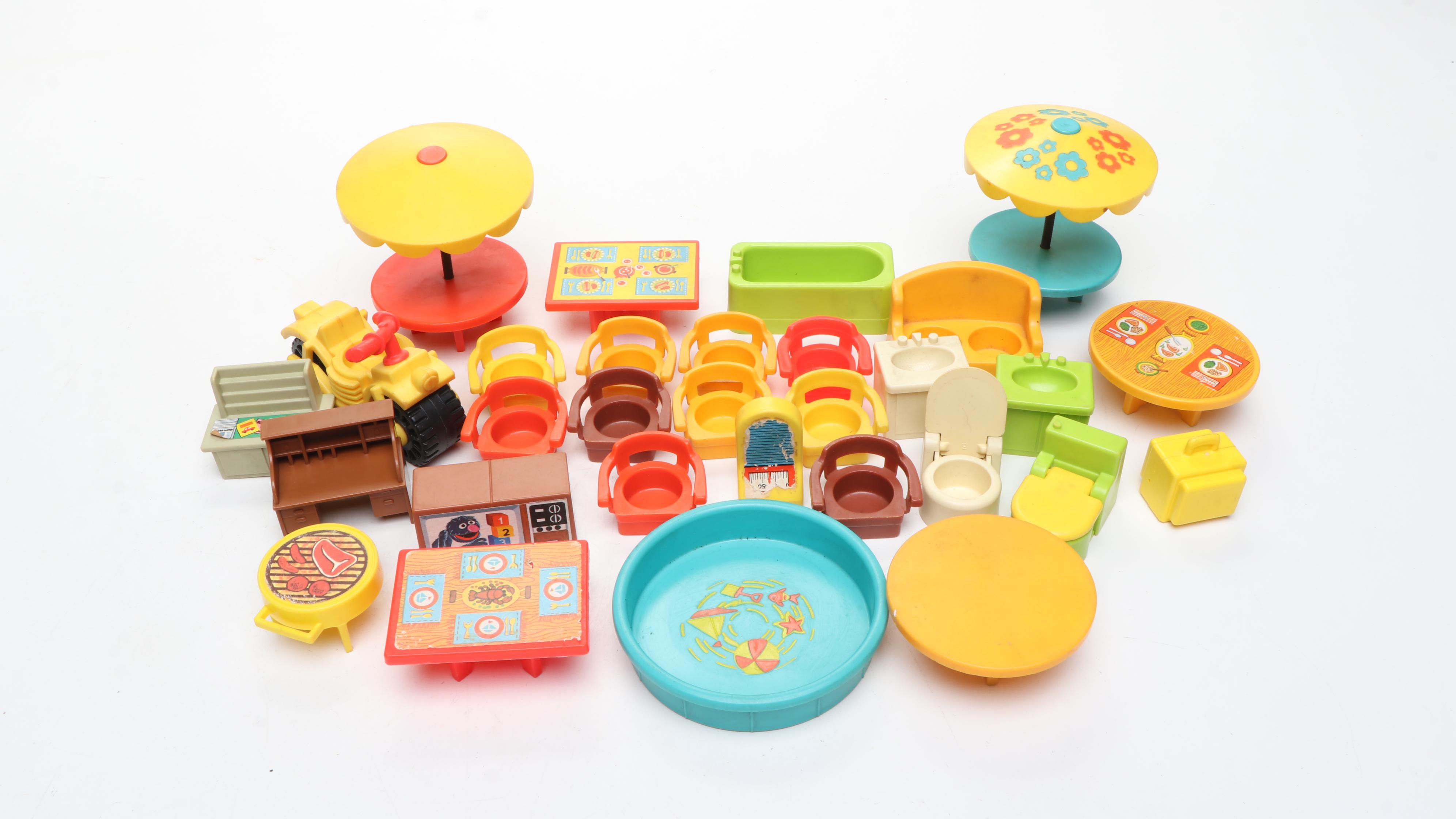 Fisher-Price Sesame Street Dollhouse with Little People Vehicles and Accessories