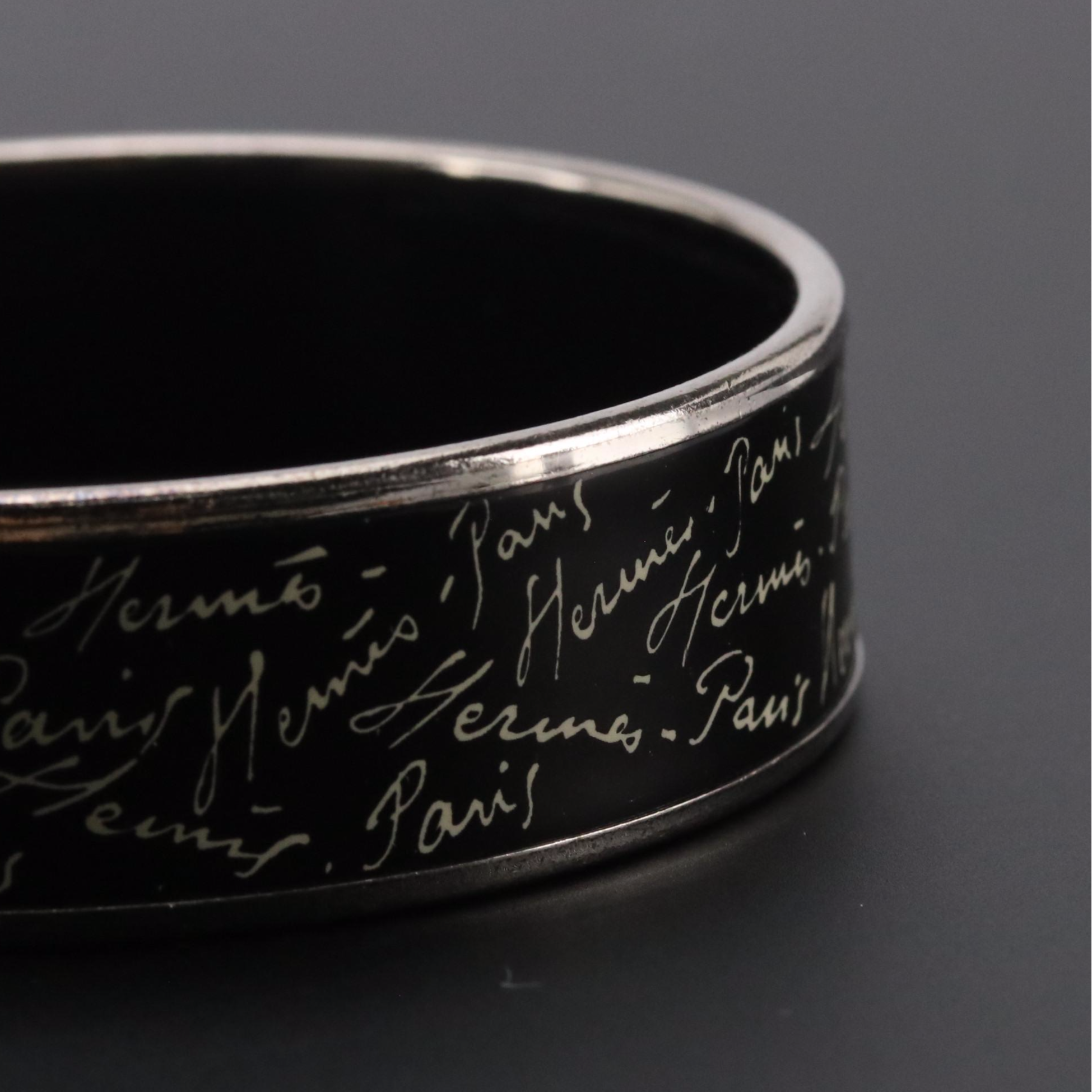 Hermès Black Signature Enameled Bangle
