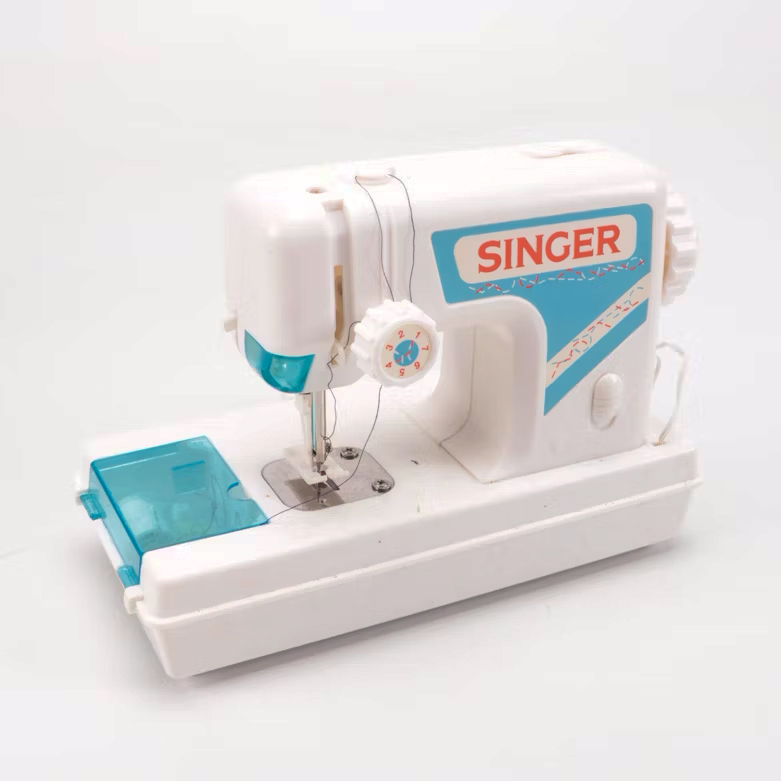 Children's Singer Chain-Stitch Sewing Machine