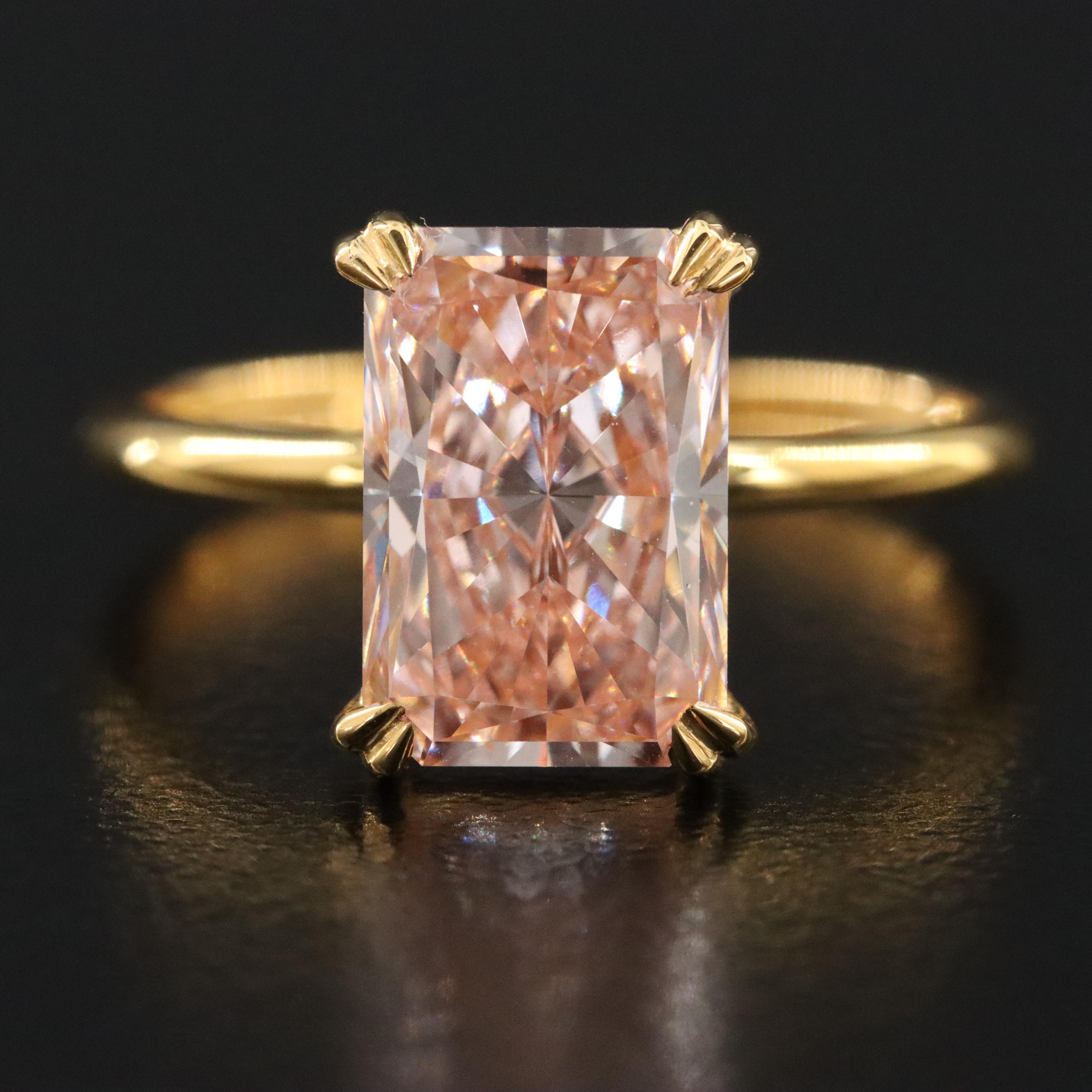 18K 3.01 CT Lab Grown Fancy Pink Diamond Solitaire Ring with IGI Report