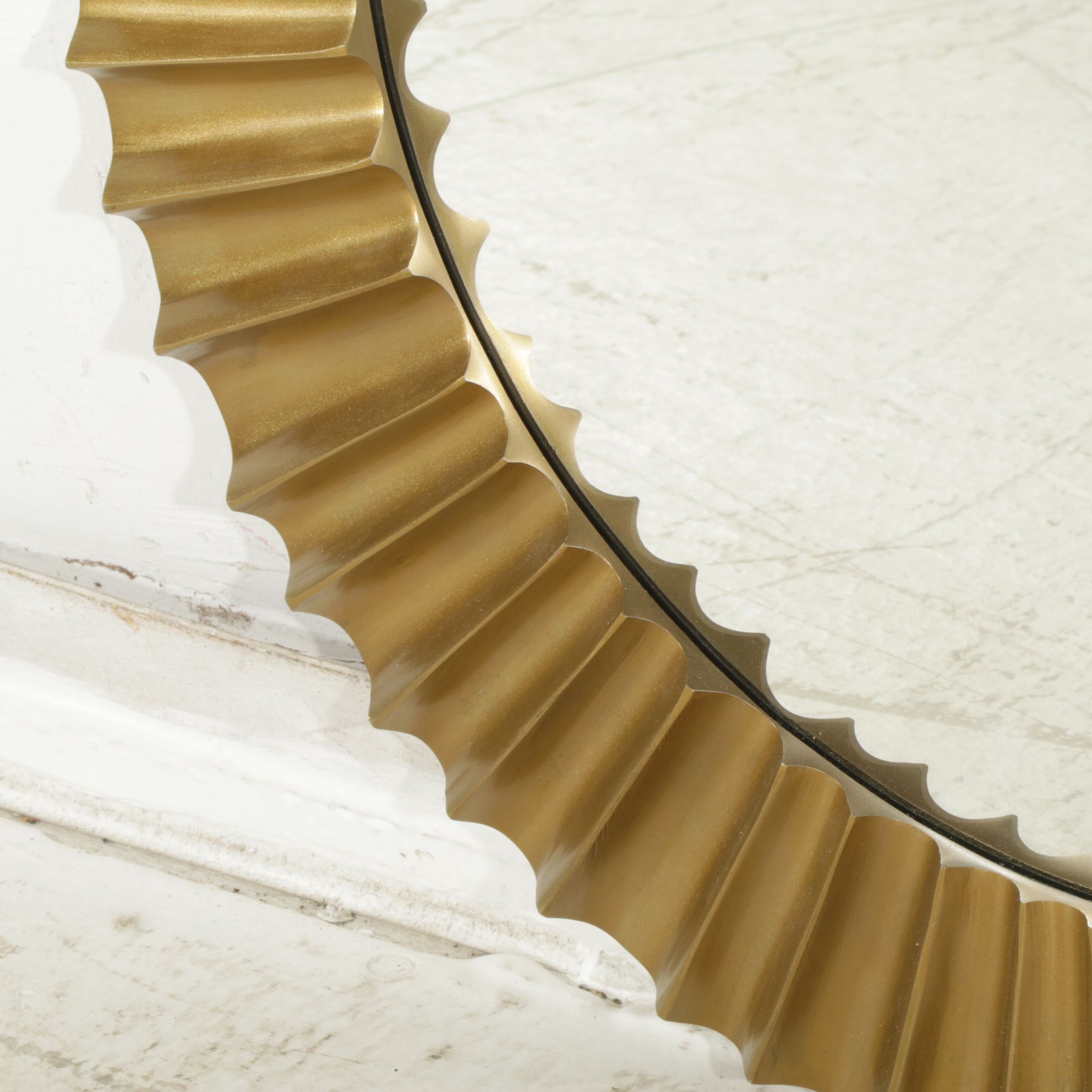 Metal Sunburst Wall Mirror