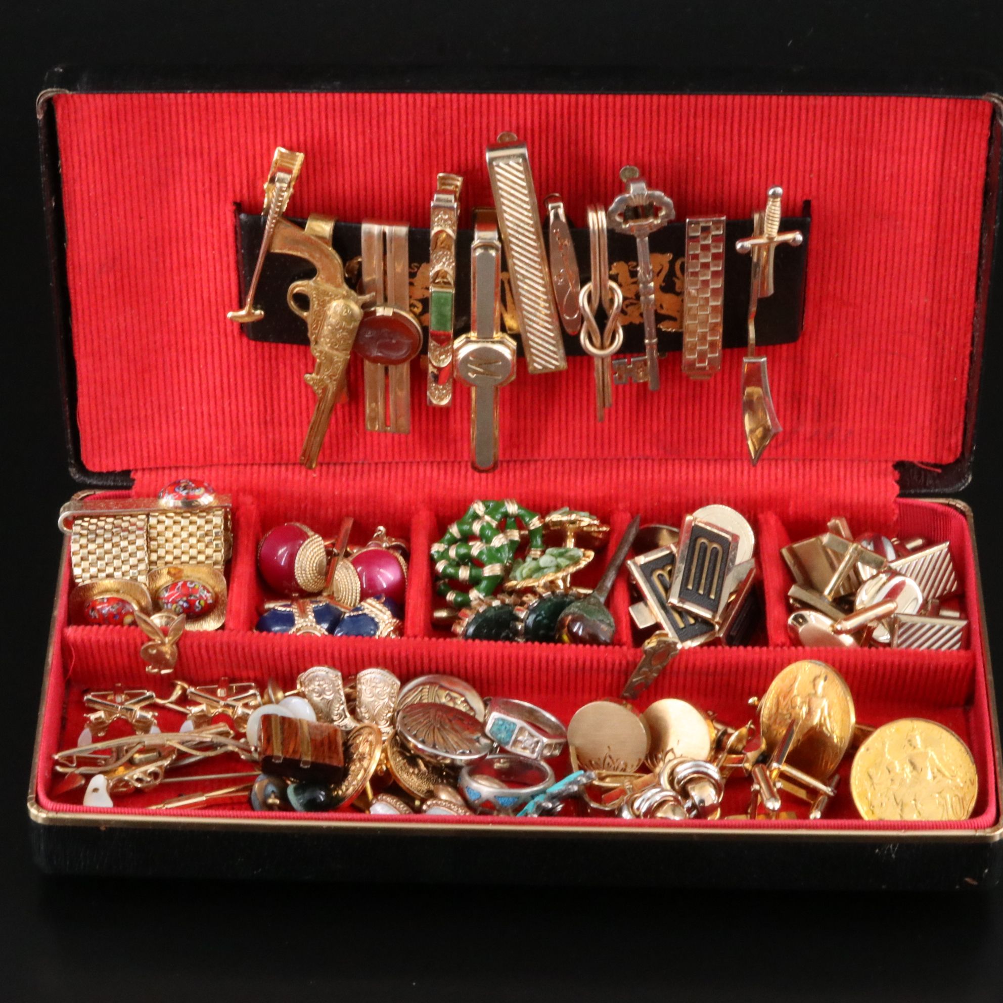 Uncommon Discoveries: Jewelry Collection