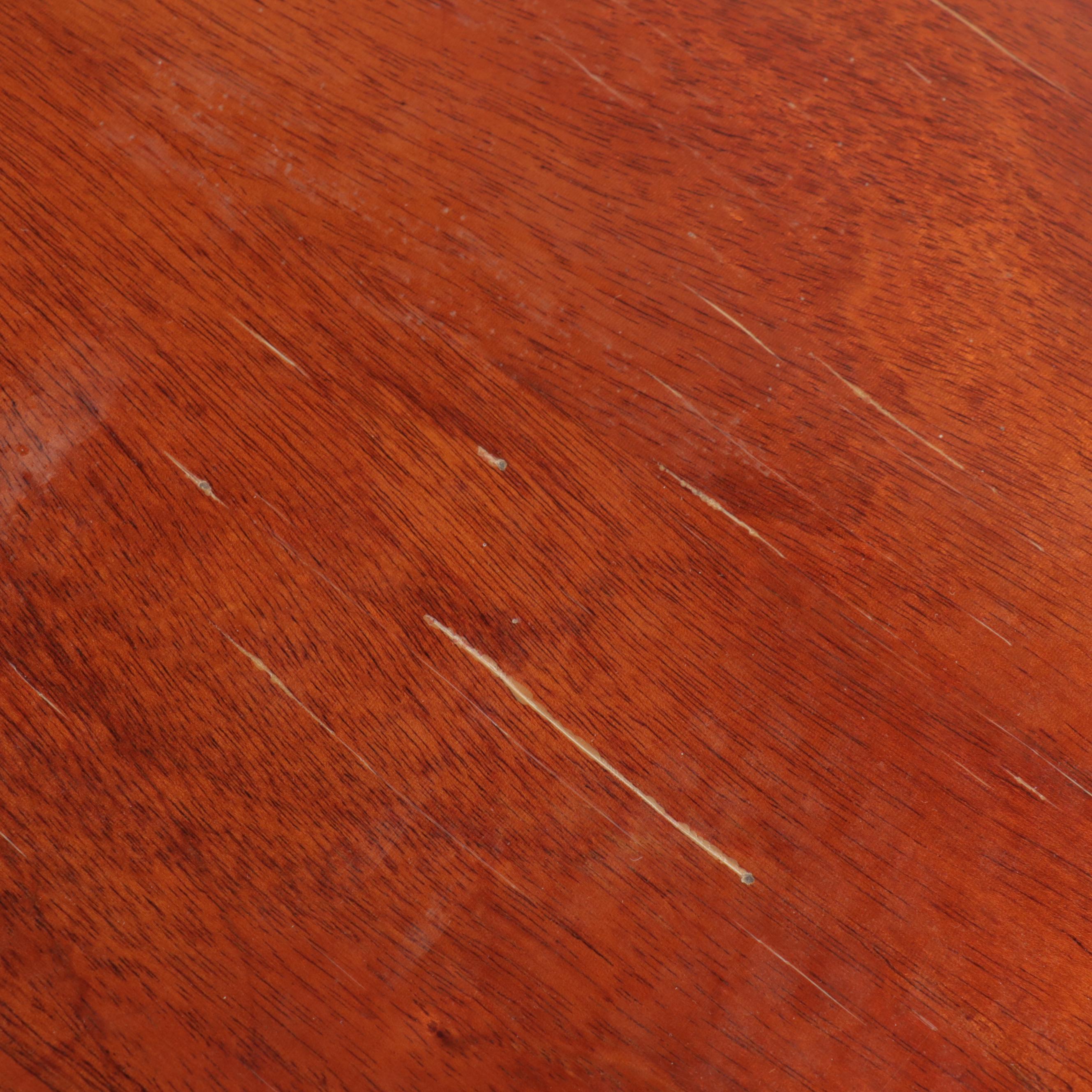 Mahogany Bow-Front Dresser, Early to Mid-20th Century