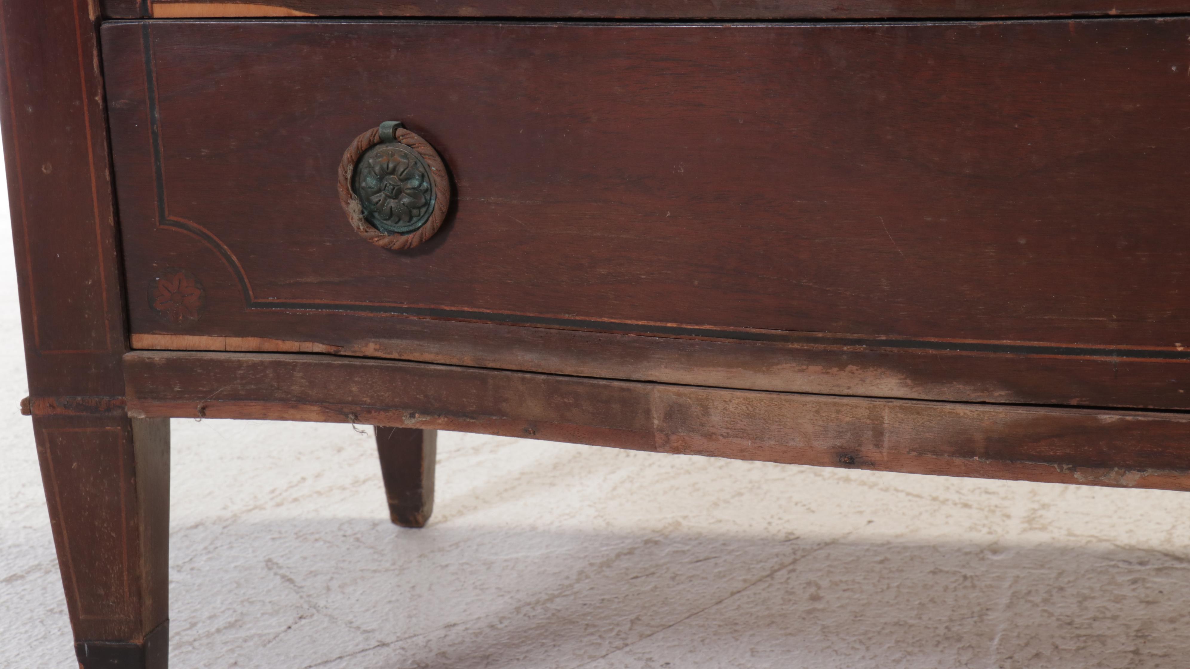 Mahogany Bow-Front Dresser, Early to Mid-20th Century
