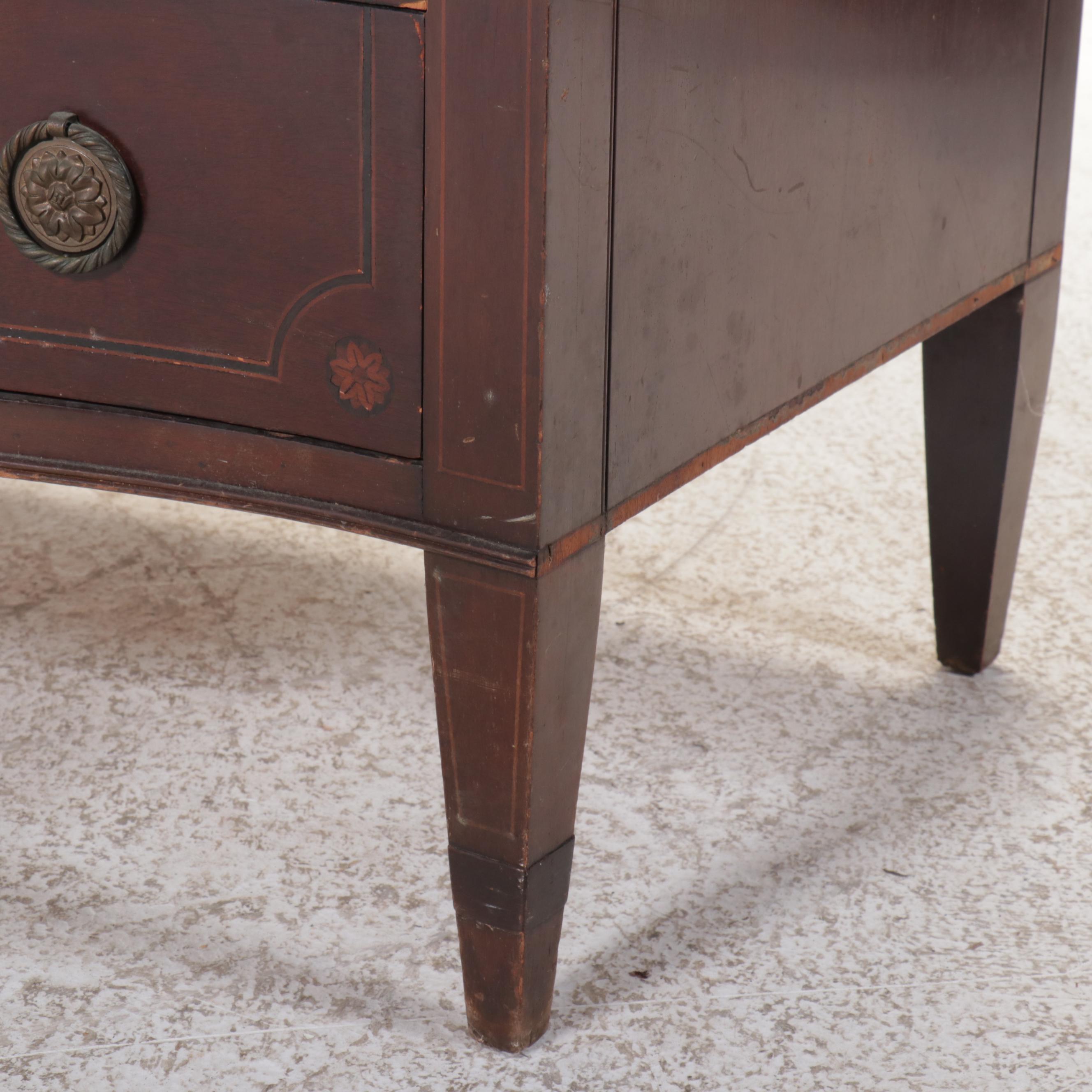 Mahogany Bow-Front Dresser, Early to Mid-20th Century