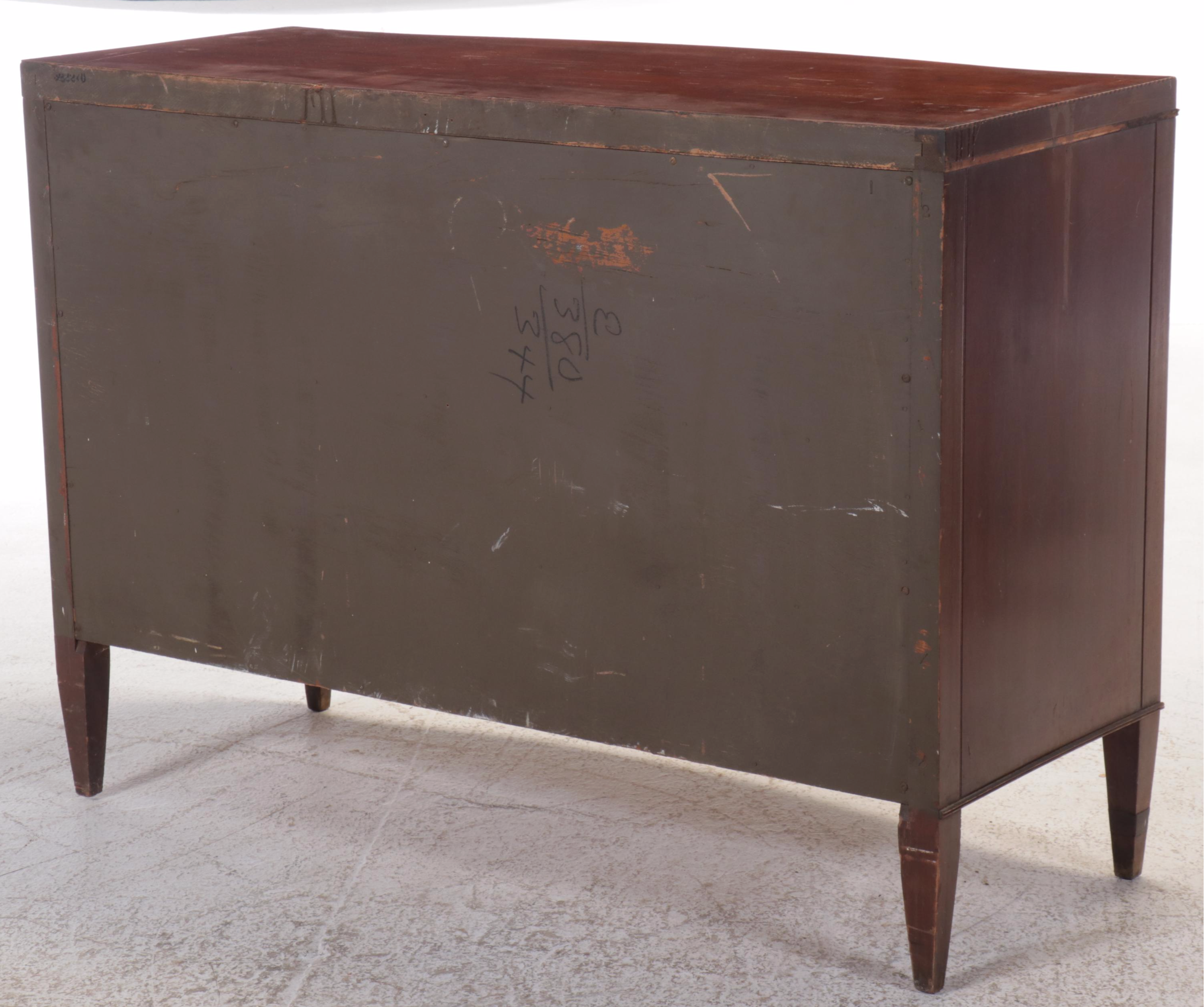 Mahogany Bow-Front Dresser, Early to Mid-20th Century
