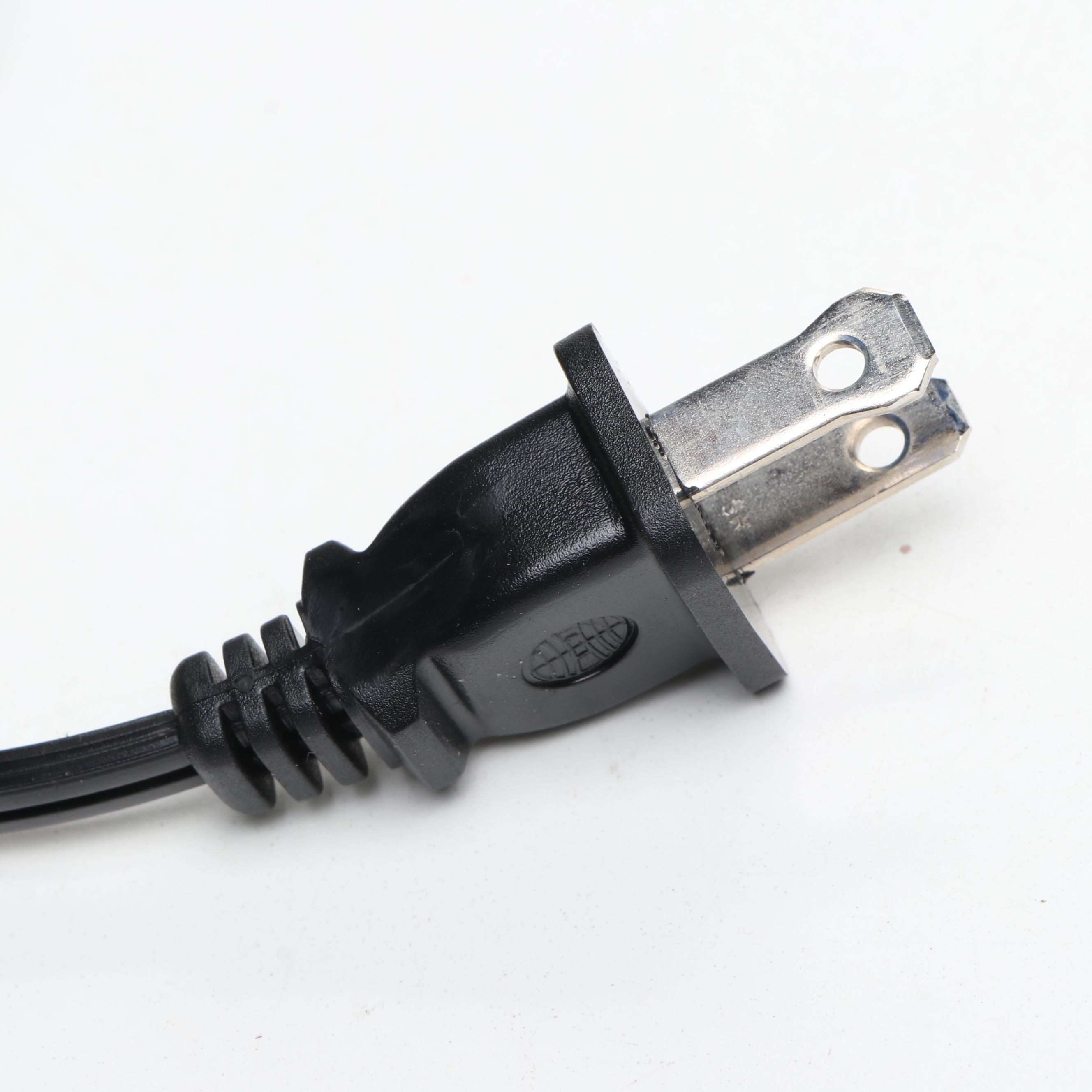 Lily Form Slag Glass Shade Accent Lamp