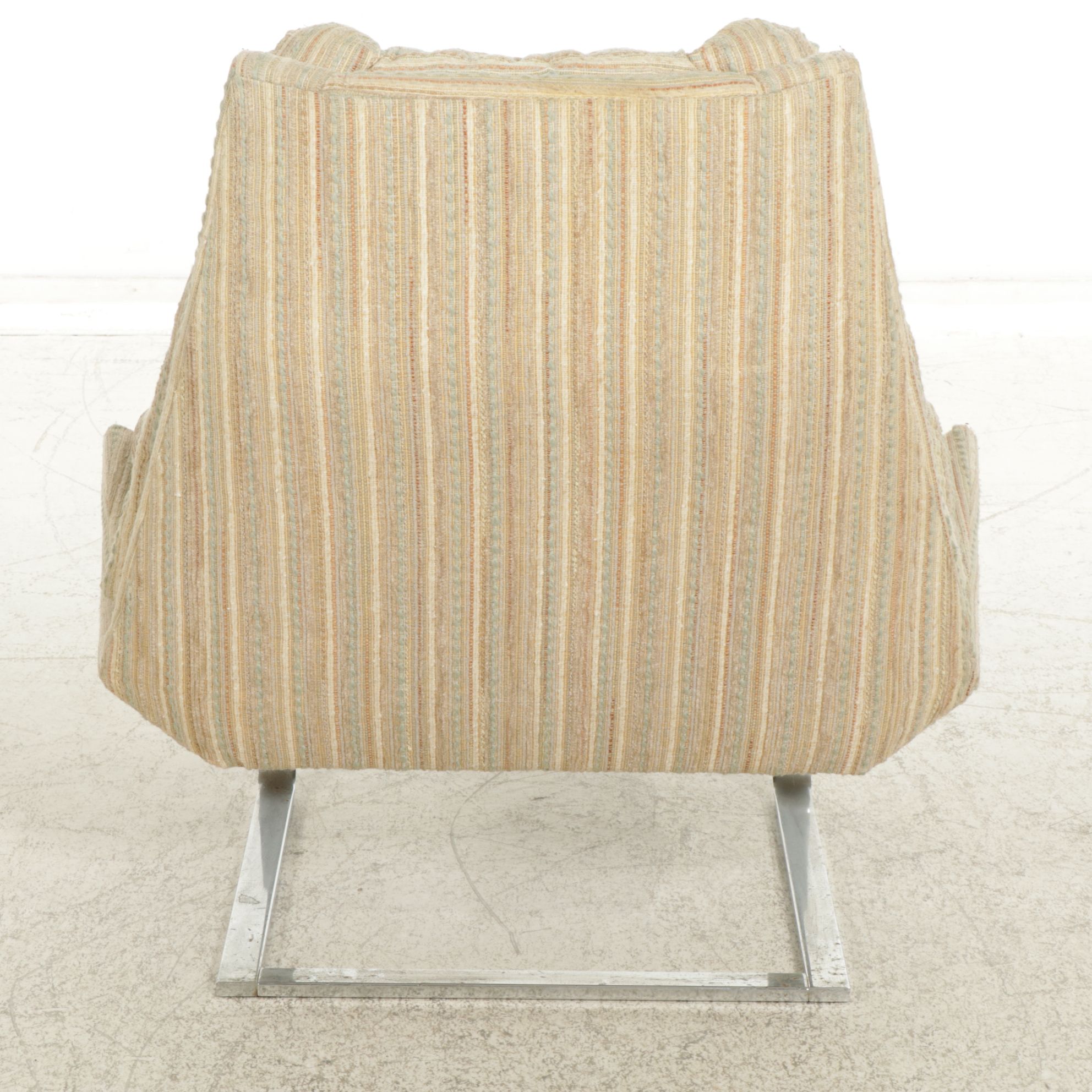 Mid Century Modern Chrome Cantilevered Lounge Chair