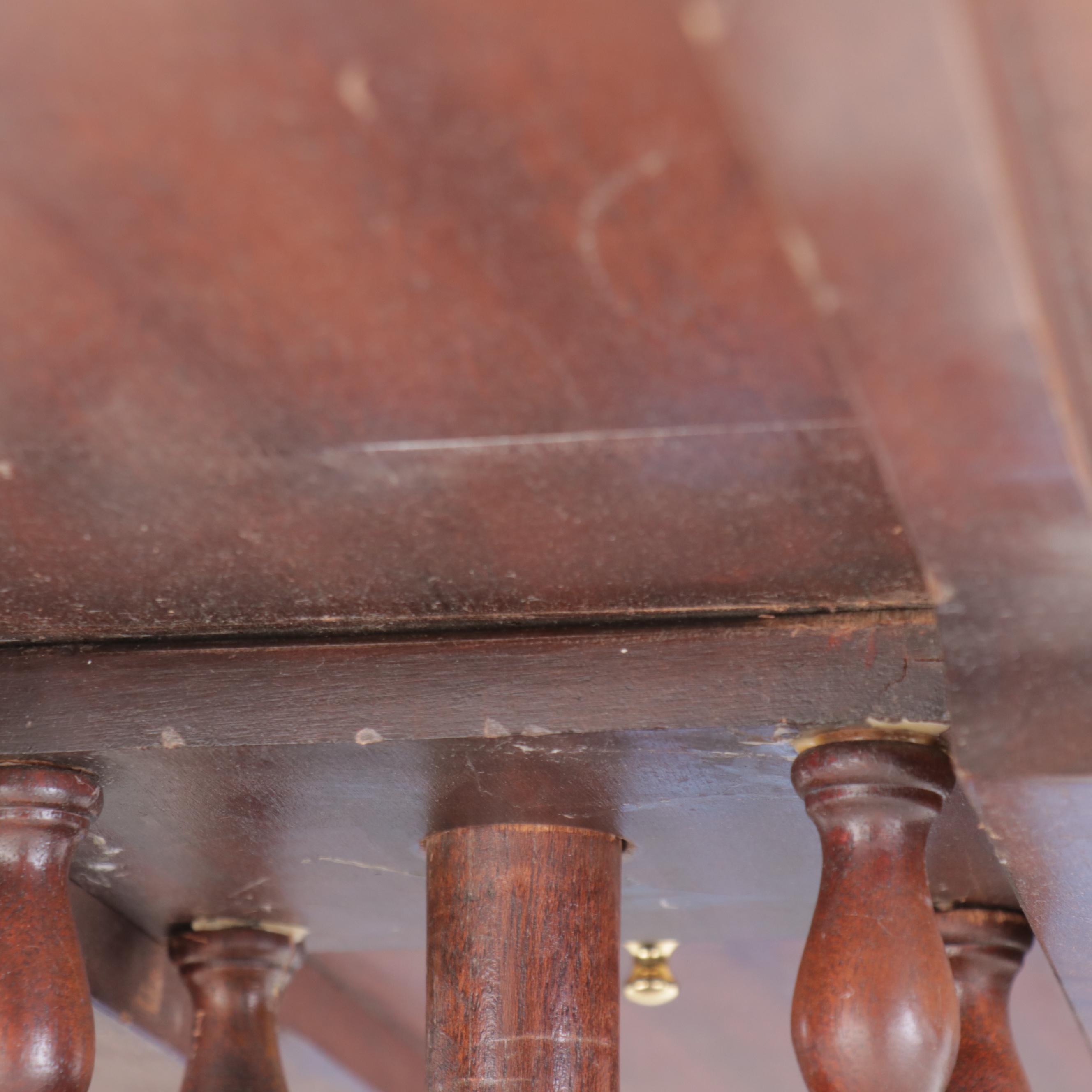 Chippendale Style Mahogany Tilt-Top Table