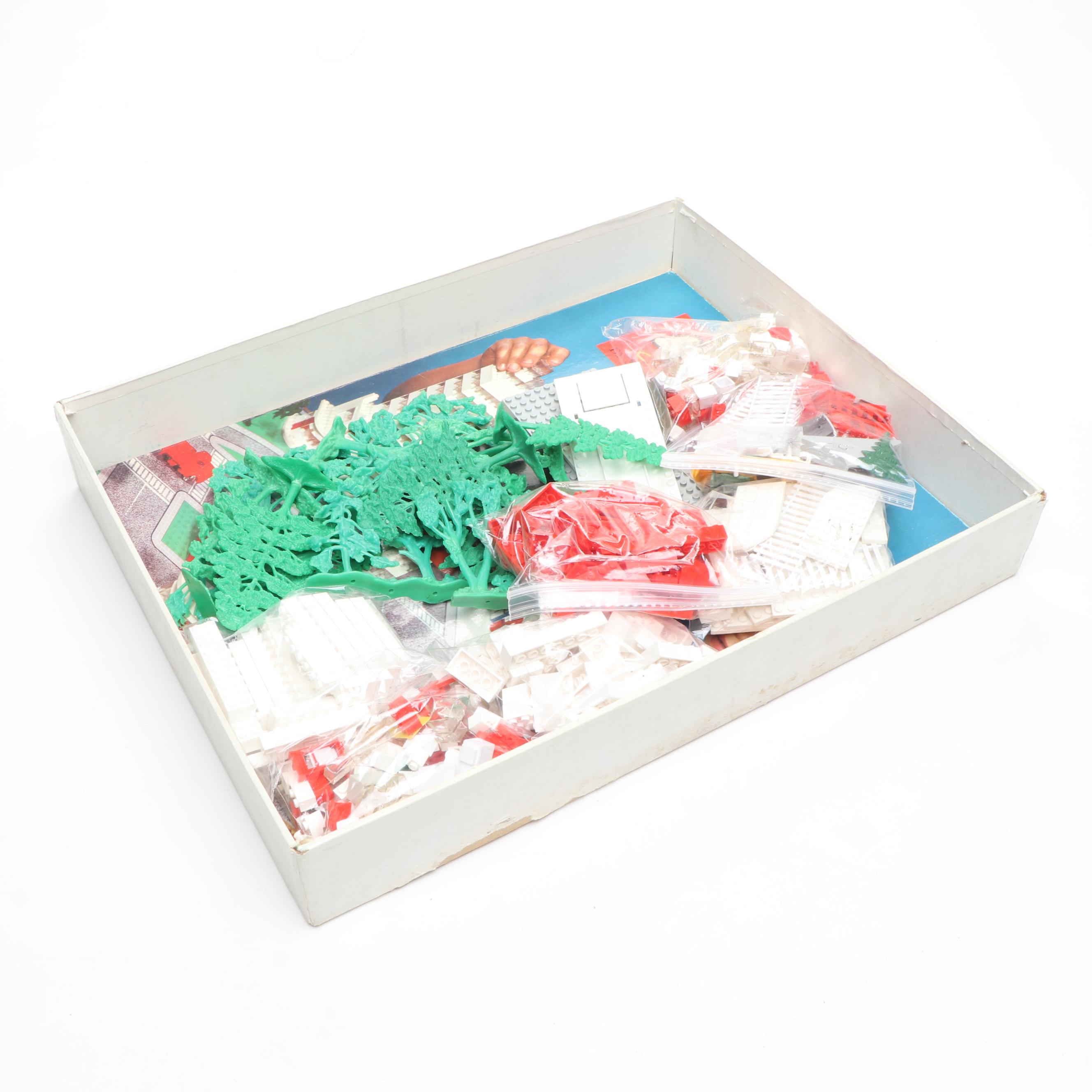 Lego System by Samsonite 725 Town-Plan Pieces and Board, 1961