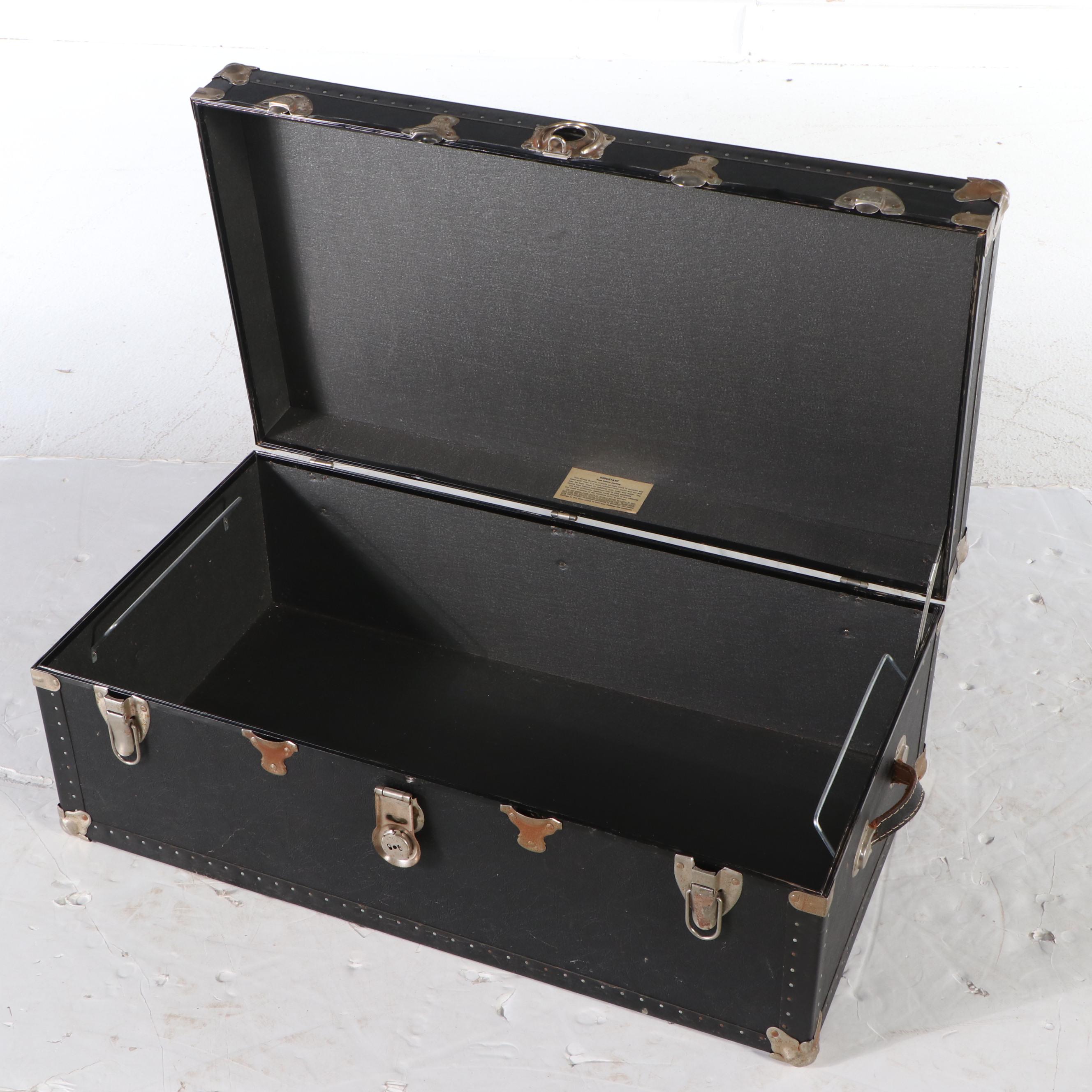 Vintage Foot Locker Chests, Mid to Late 20th Century