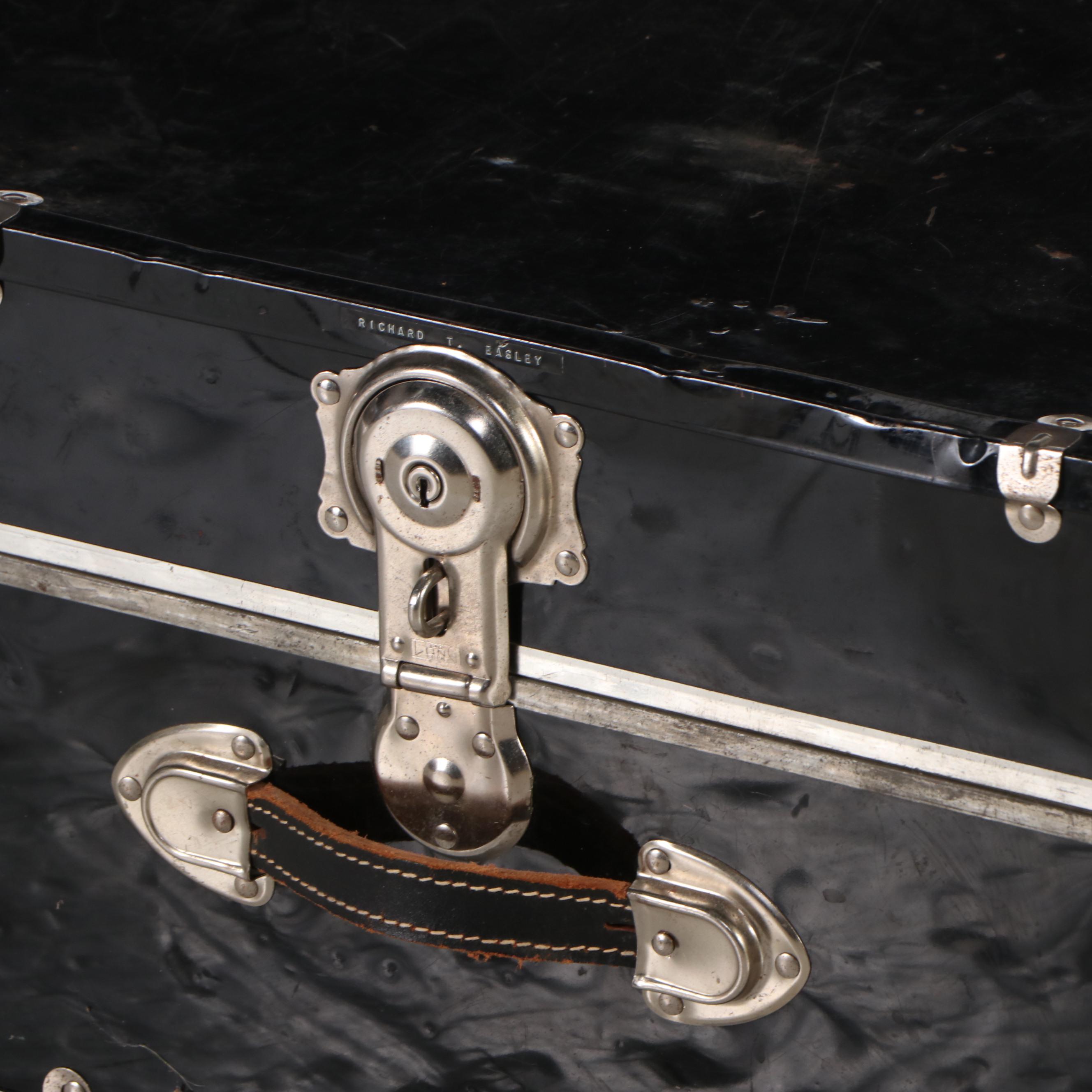 Vintage Foot Locker Chests, Mid to Late 20th Century