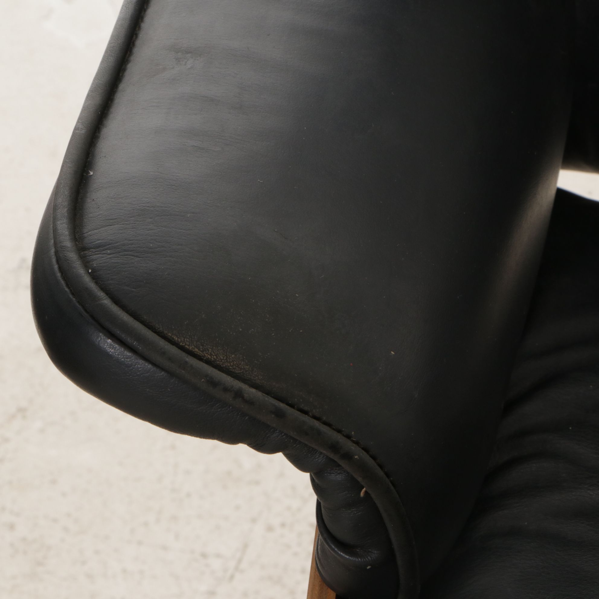 Northfield Eames Style Mid Century Modern Lounge Chair and Ottoman