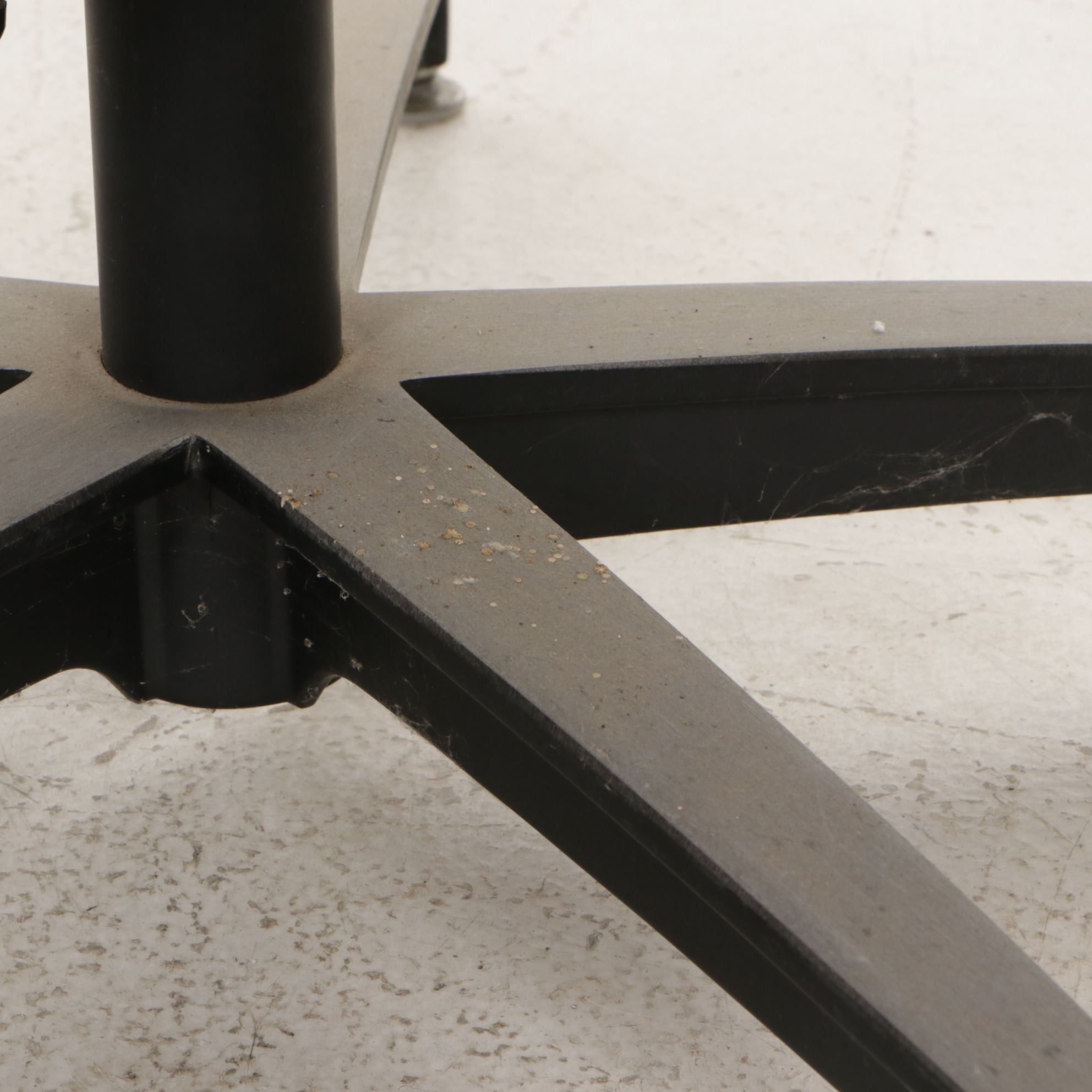 Northfield Eames Style Mid Century Modern Lounge Chair and Ottoman