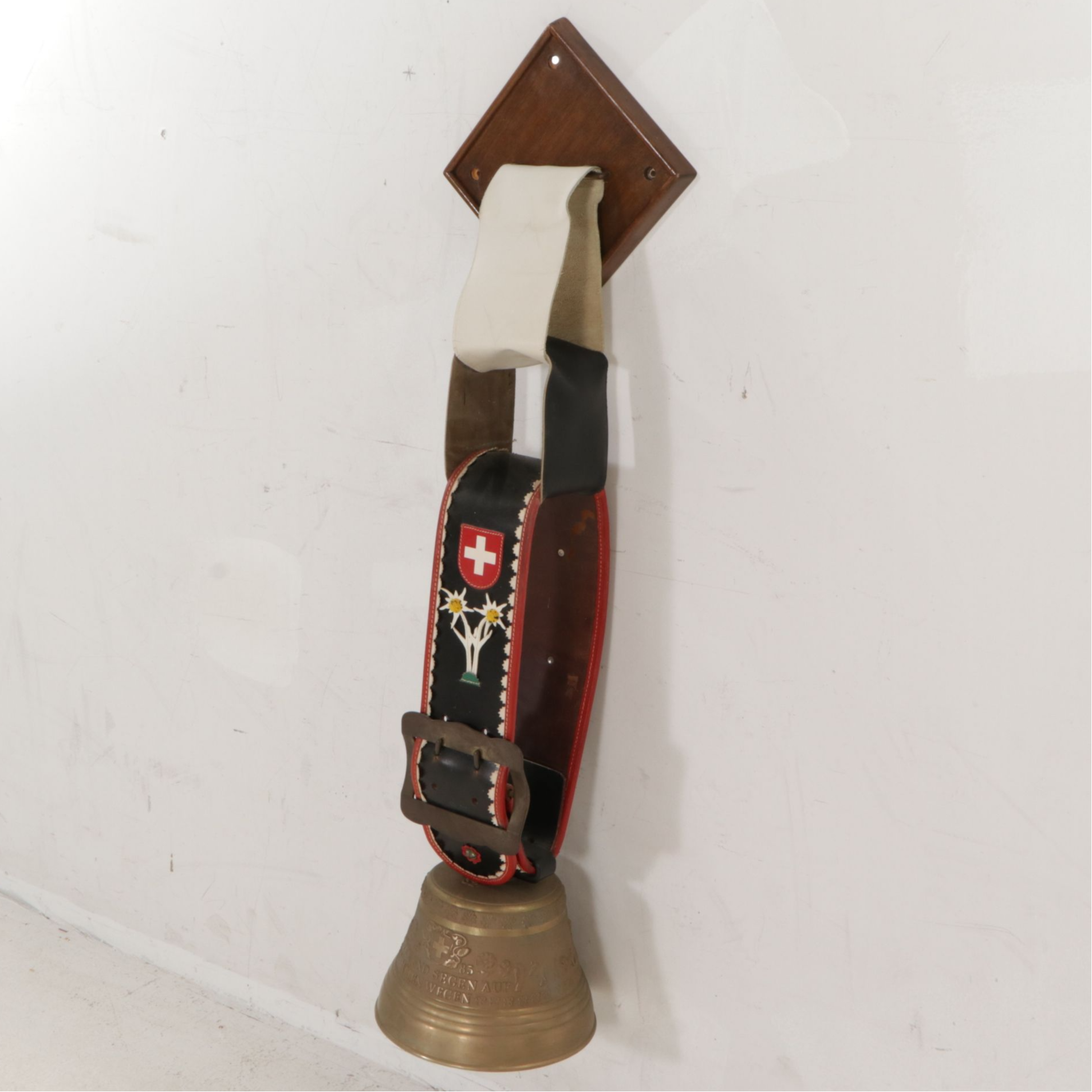 Gusset Swiss Alpine Cow Bell Wall Mounted Decoration, 1985