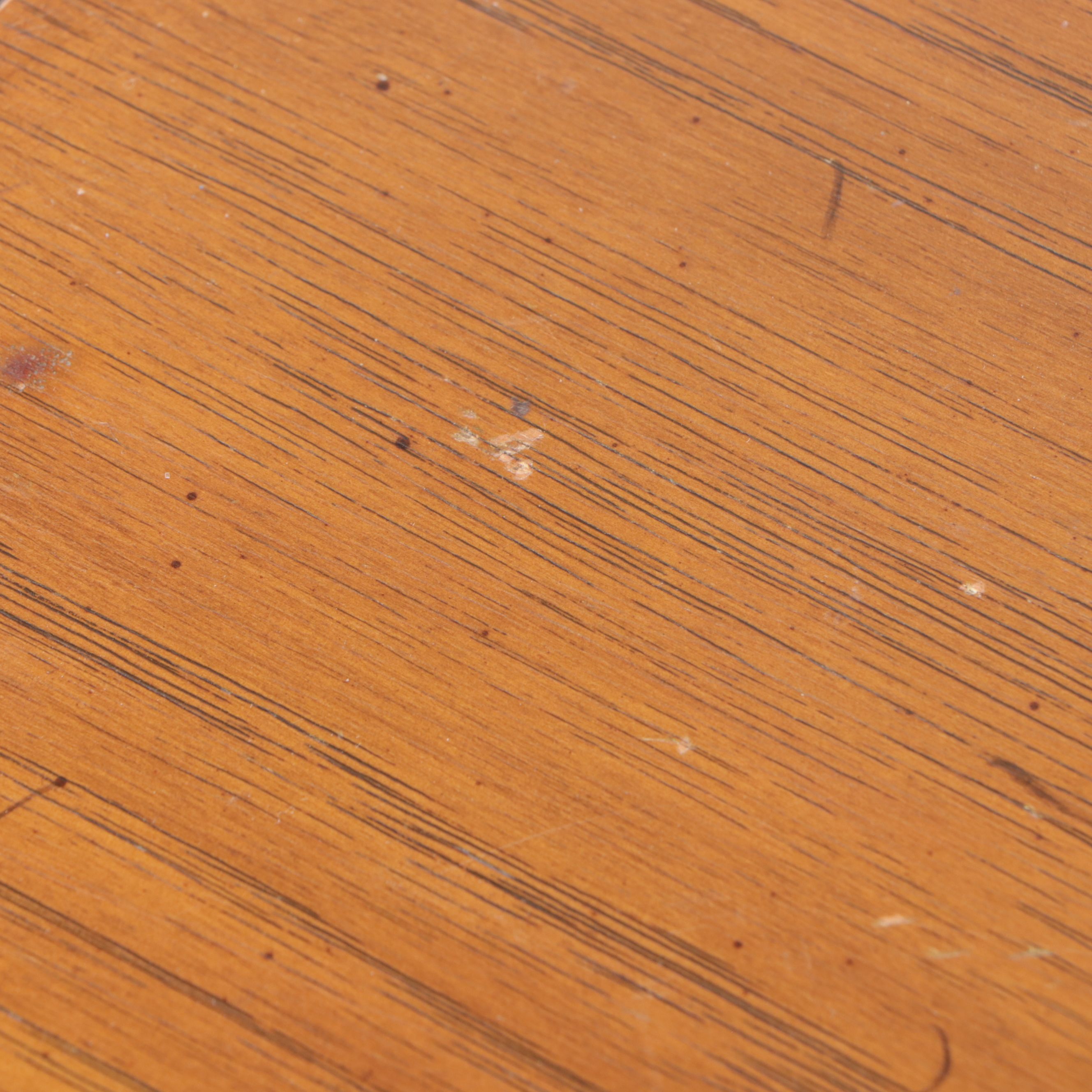 American Colonial Style Coffee Table, Mid to Late 20th Century