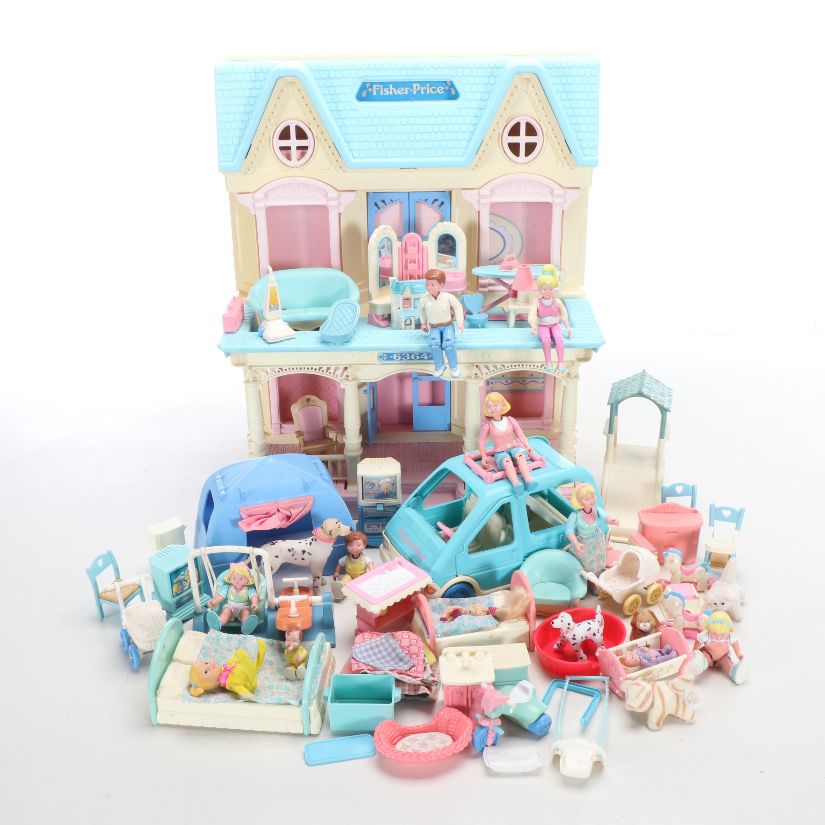 Fisher-Price "Loving Family" Folding Dollhouse with Dolls and Furniture