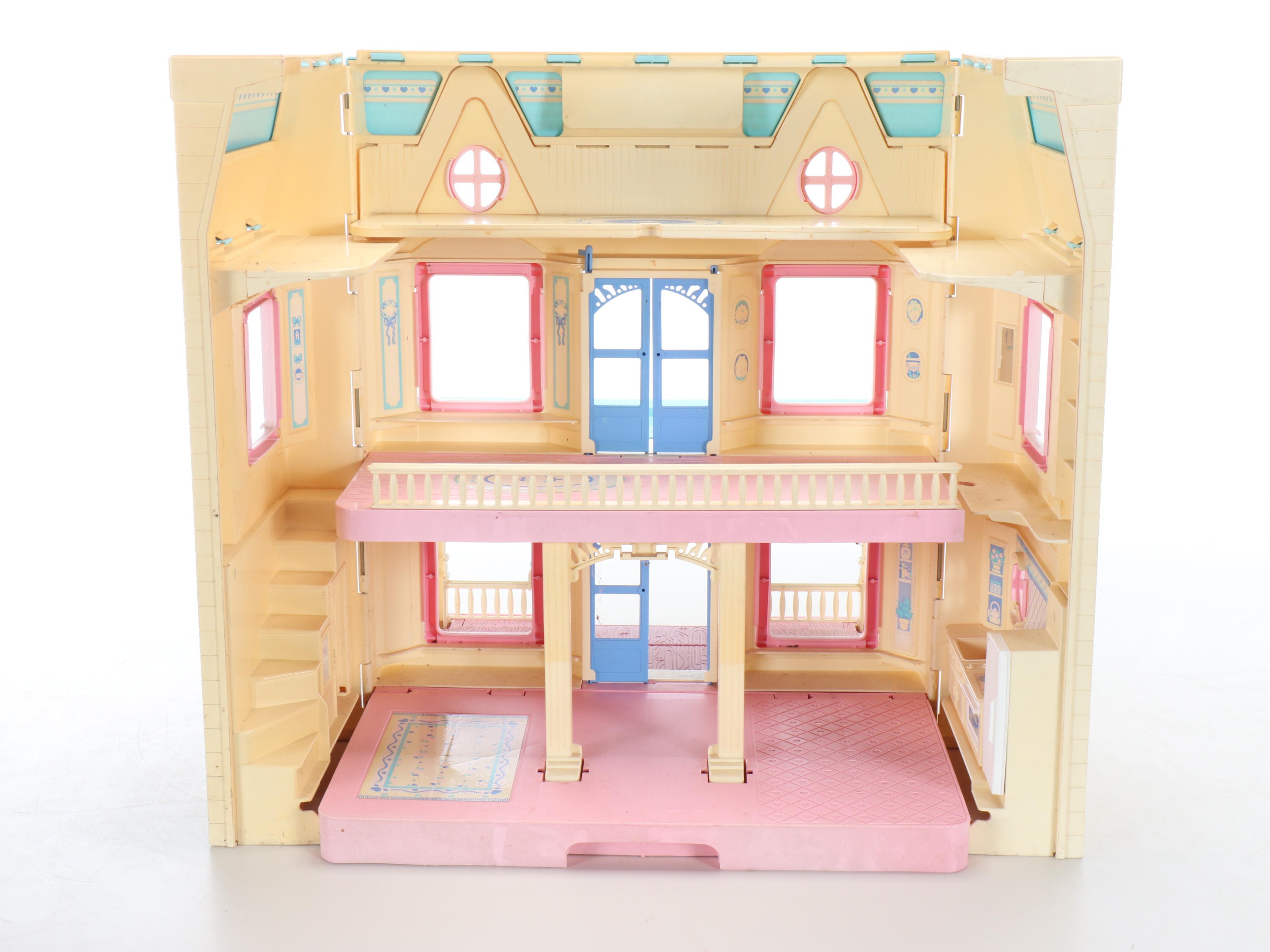 Fisher-Price "Loving Family" Folding Dollhouse with Dolls and Furniture