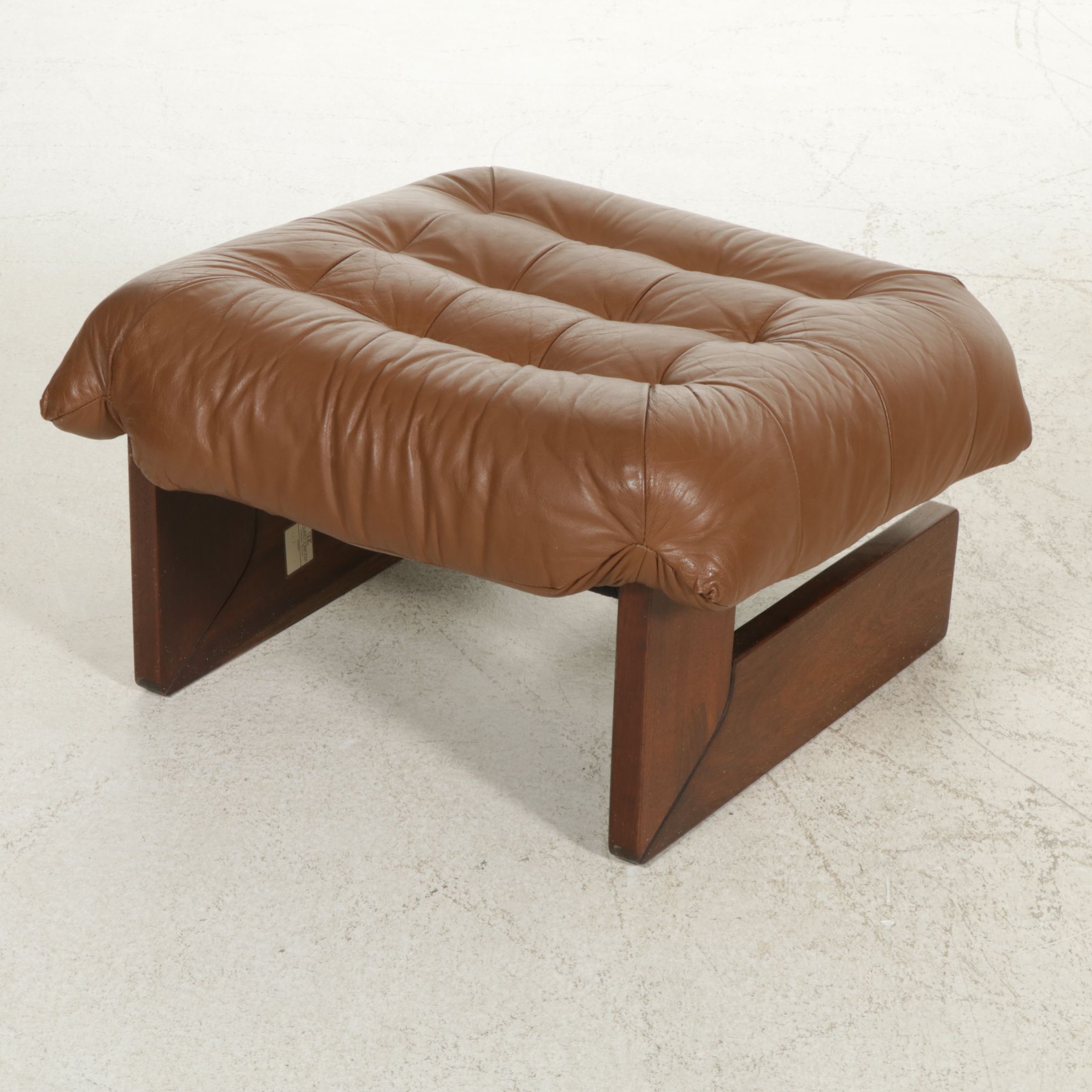 Moveis Corazza Mid Century Modern Brazilian Rosewood and Leather Lounge Chair