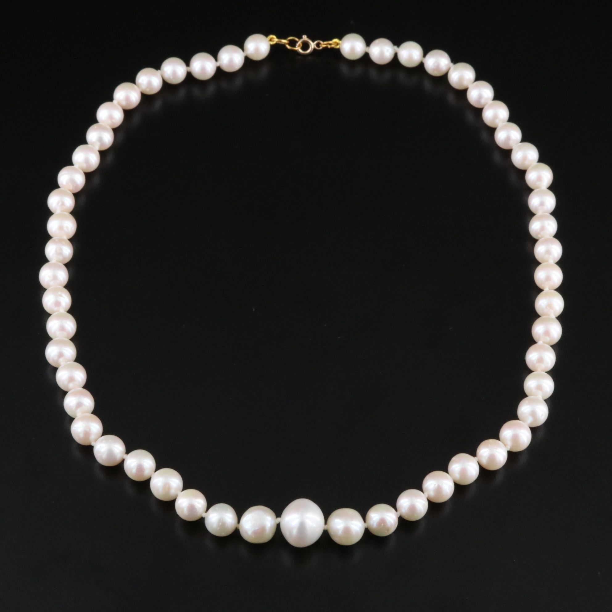 7.25 – 12.00 MM Graduated Pearl Necklace with 14K Clasp